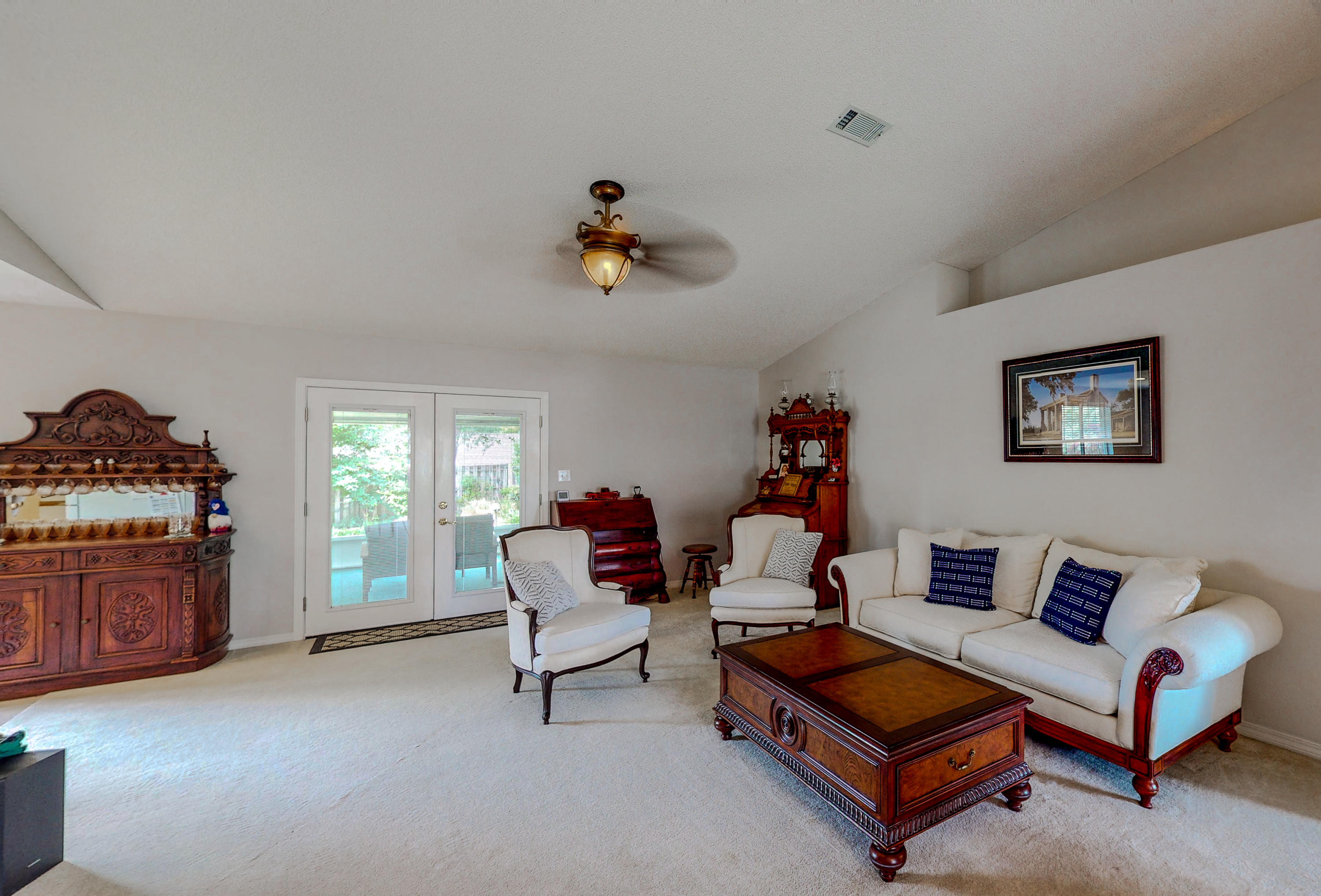 NORTHVIEW ESTATES 3RD ADDN - Residential