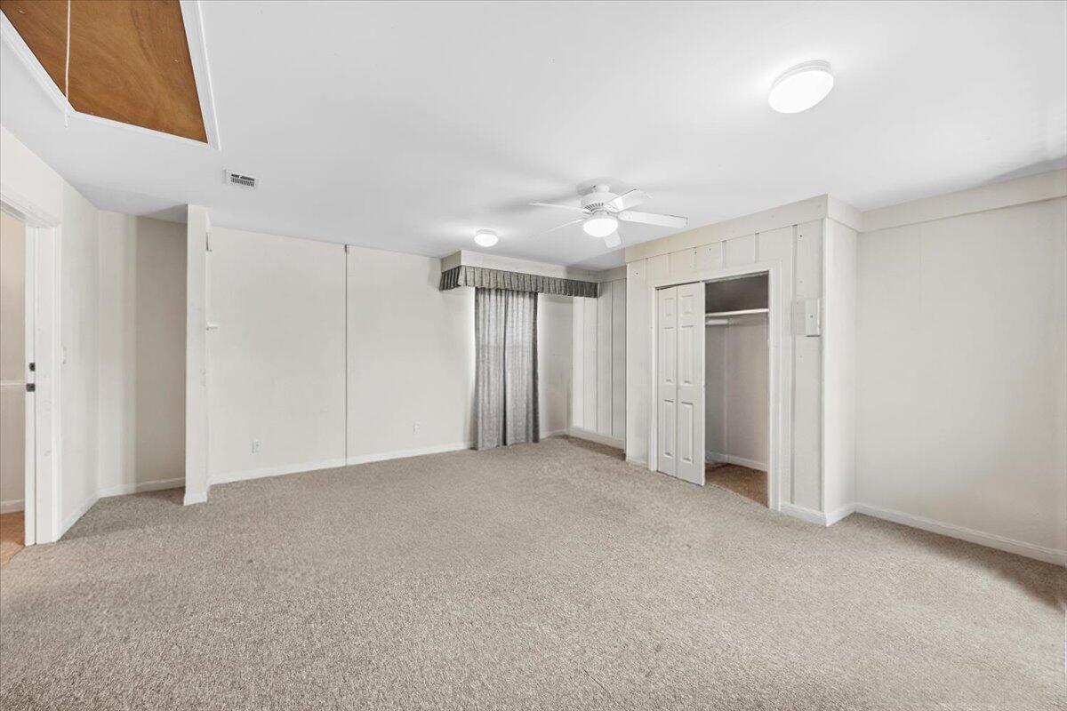 SHADOW LAKES - Residential