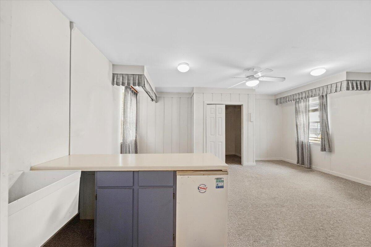 SHADOW LAKES - Residential