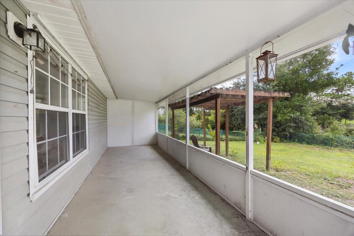 SHADOW LAKES - Residential