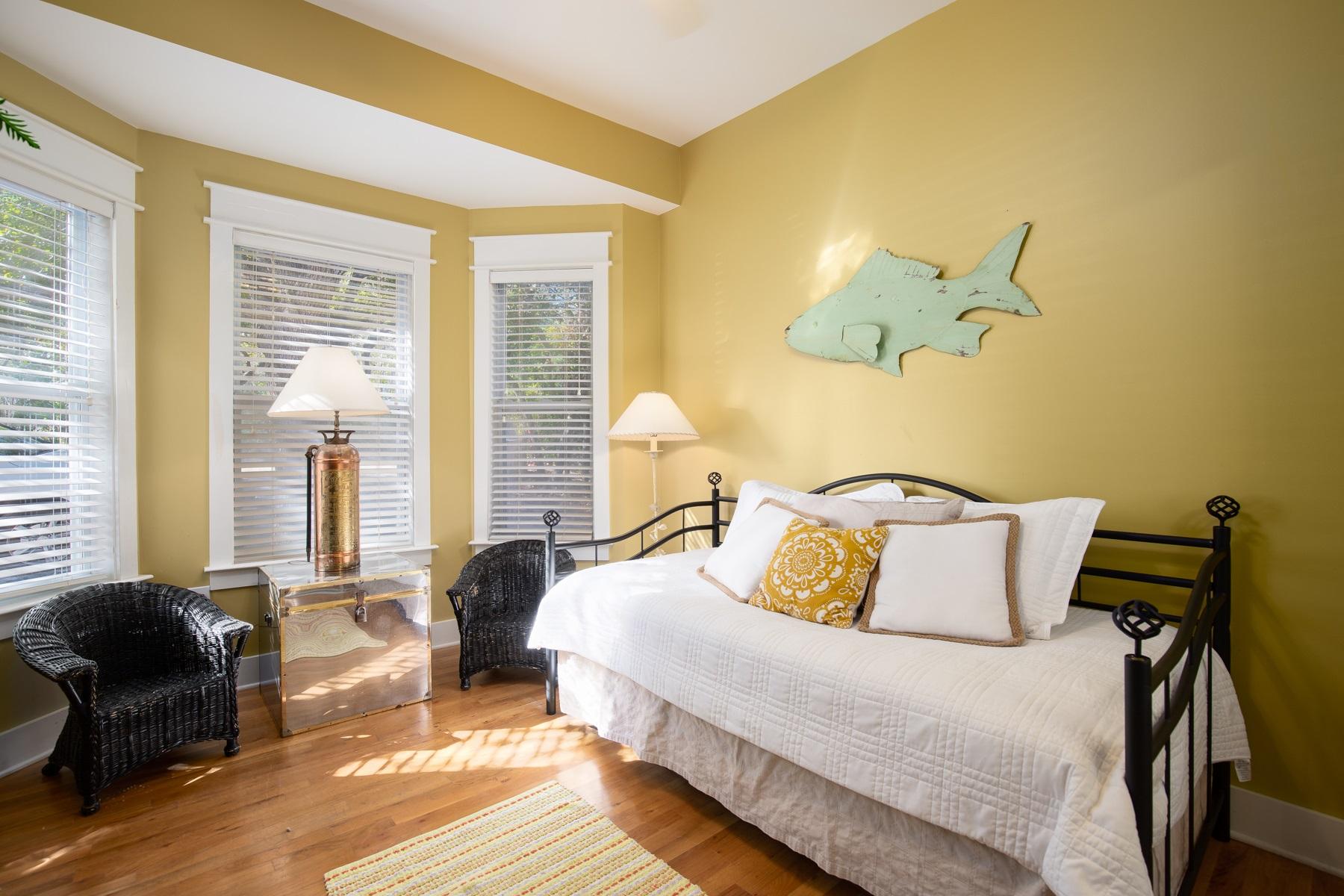 SEAGROVE 5TH ADDN - Residential