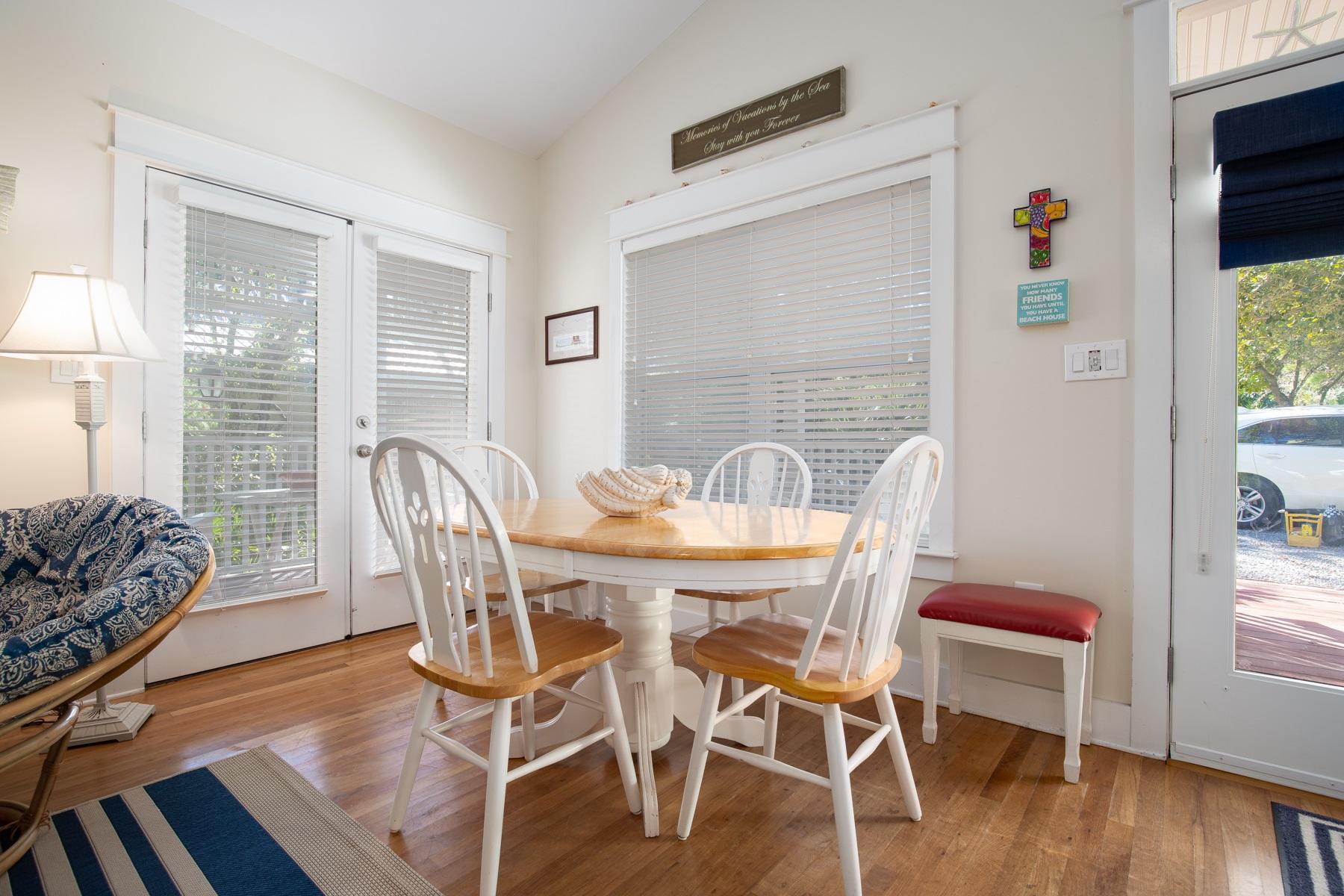 SEAGROVE 5TH ADDN - Residential