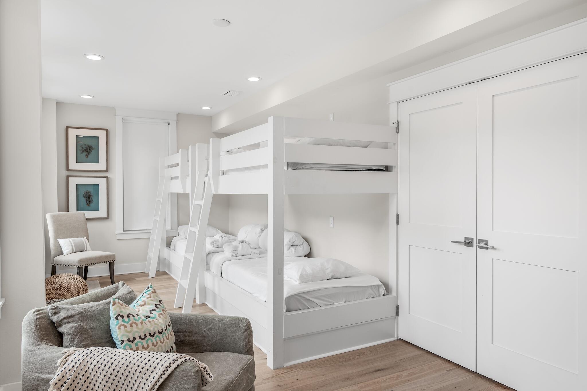 BEACH HIGHLAND 1ST ADD - Residential