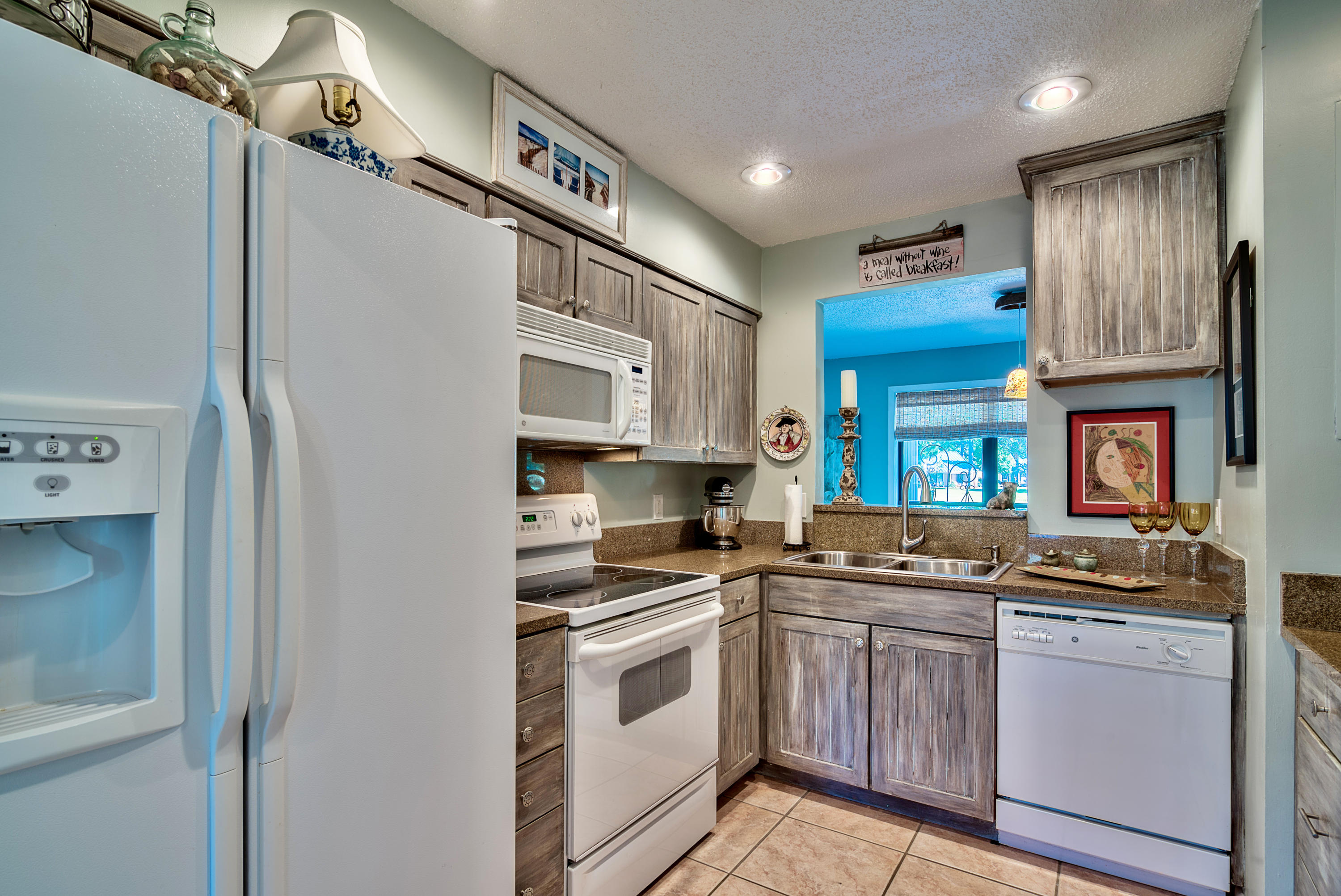 SANDPIPER VILLAGE CONDO - Residential