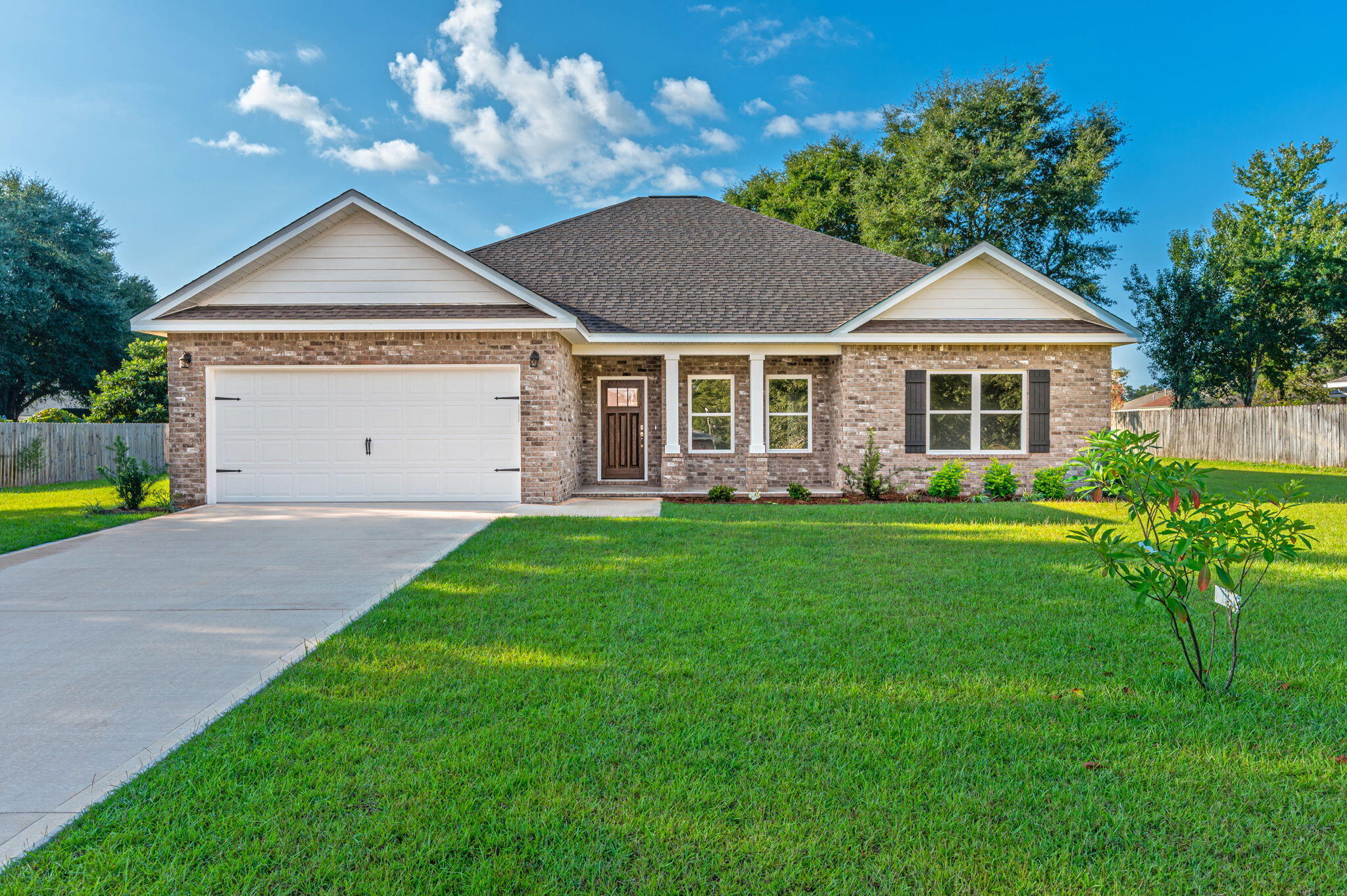 *NEW CONSTRUCTION, READY NOW! Parade of Homes winning Builder offering interest rate buydown, which can save hundreds of $$ on monthly payments** Low insurance costs make your payment even lower. French door fridge and privacy fence included! Home is located in highly desirable area of Heritage Hills (no HOA)! Flat lot, just shy of 1/2 acre, with view of the pond across the street. Inside, you will find high level finishes and attention to detail throughout. Home features LVP in all living areas/bathrooms with plush carpeting in the bedrooms. SS appliances, granite countertops, flat island, and stained cabinetry make the kitchen a centerpiece of the home and wonderful entertaining space. The wide foyer opens up to a mud-bench area, conveniently located next to laundry room and garage.