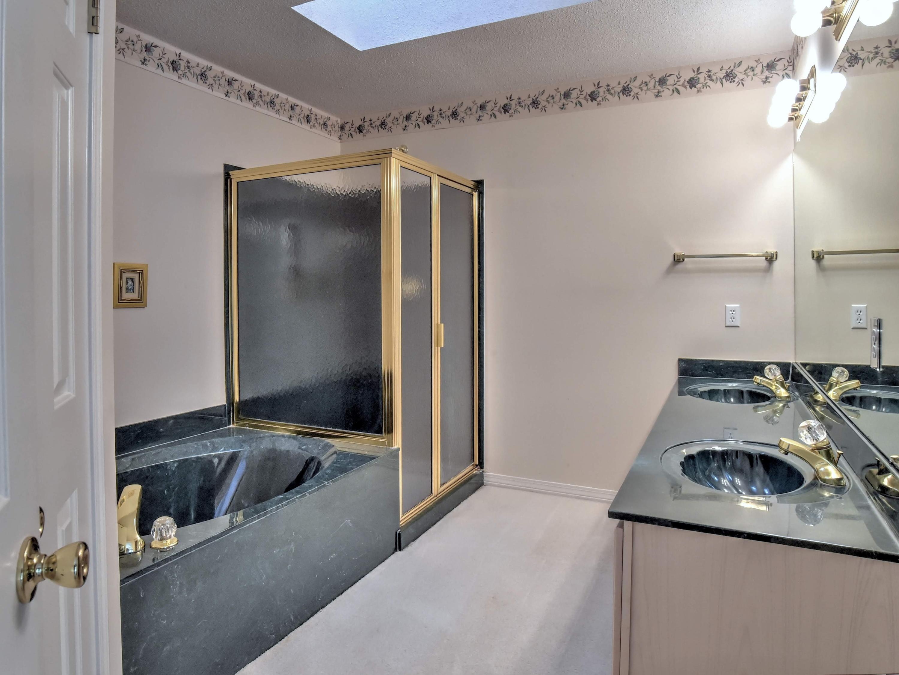 BAY BRIDGE LANDING - Residential