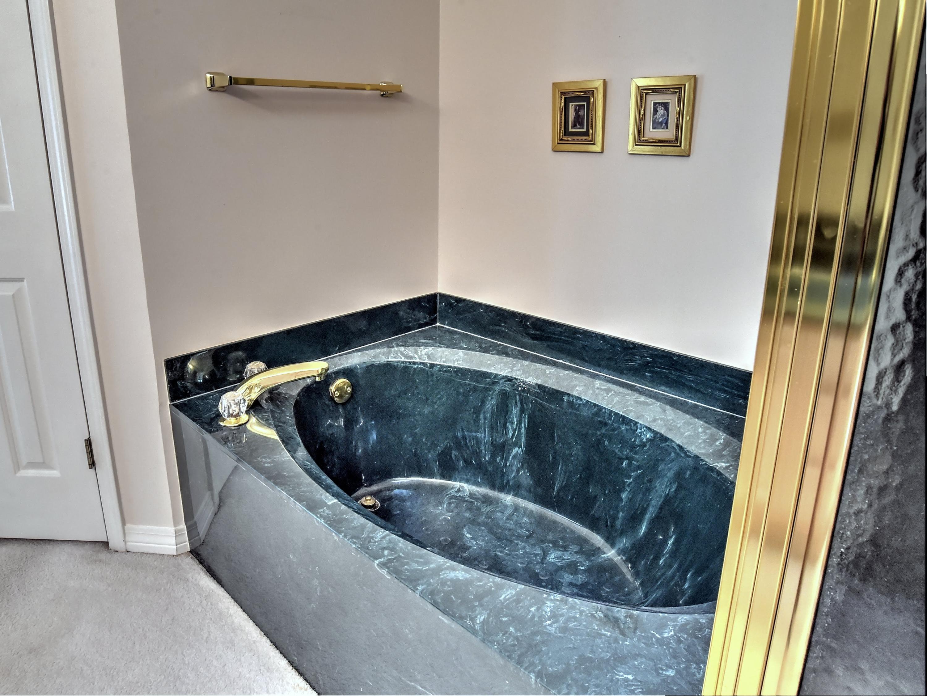 BAY BRIDGE LANDING - Residential