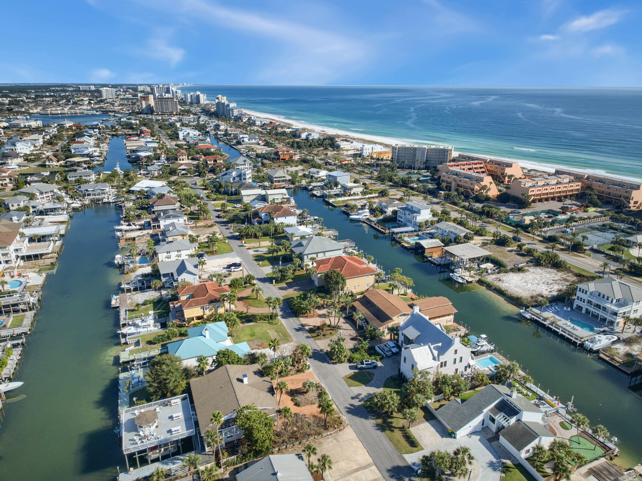 HOLIDAY ISLE - Residential