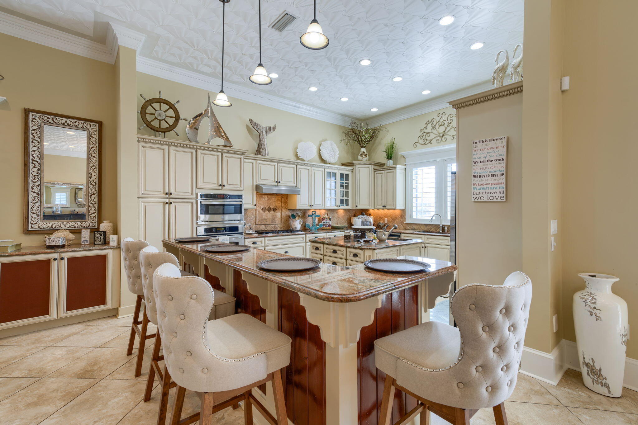 HOLIDAY ISLE - Residential