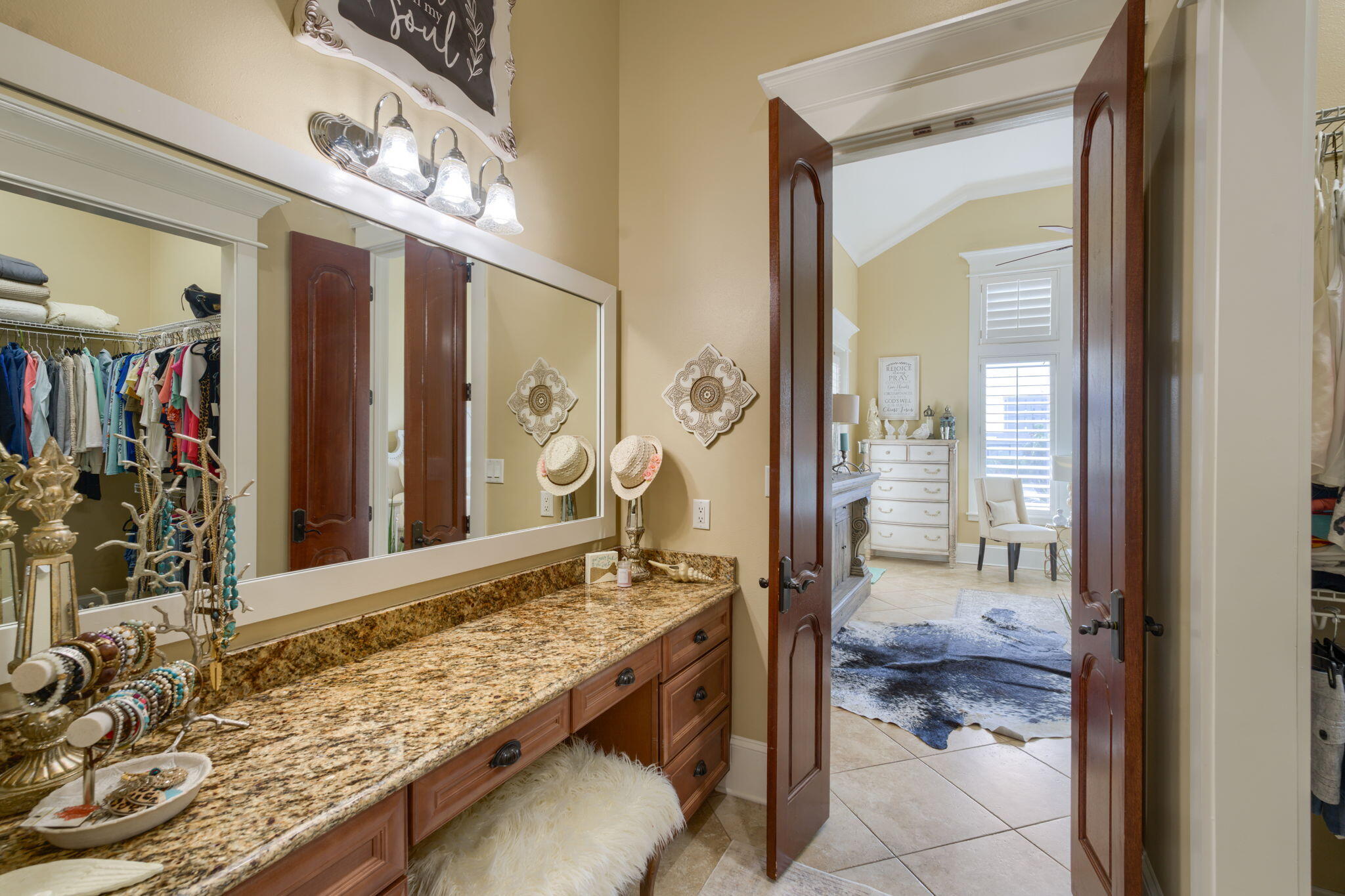 HOLIDAY ISLE - Residential