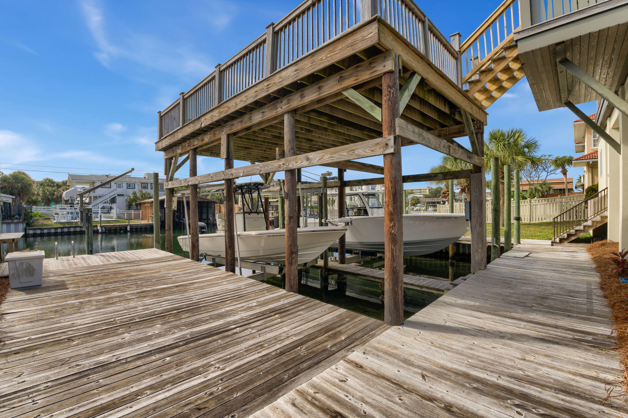 HOLIDAY ISLE - Residential