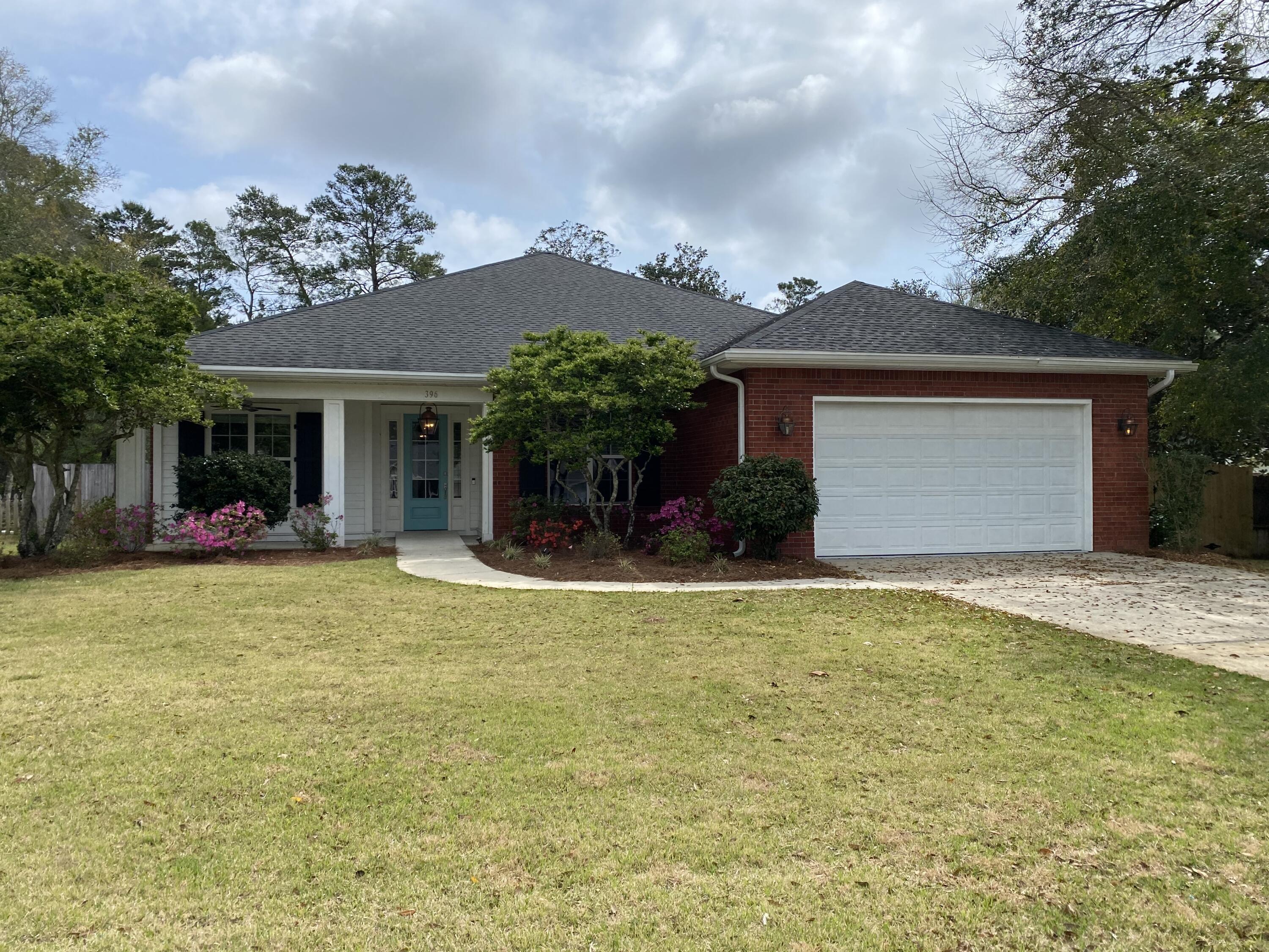 4 bedroom, 3 bath Huff built home sitting on .25 acres centrally located in Niceville. Interior of home has been renovated. Gourmet kitchen with large walk-in pantry. Built-ins in living area. Master suite has a large walk-in shower in addition to a soaking tub. Split floor plan with screened Florida room. Large open yard. Close to military bases and beaches. Too many features to list. Call or text agent to schedule your private showing today.