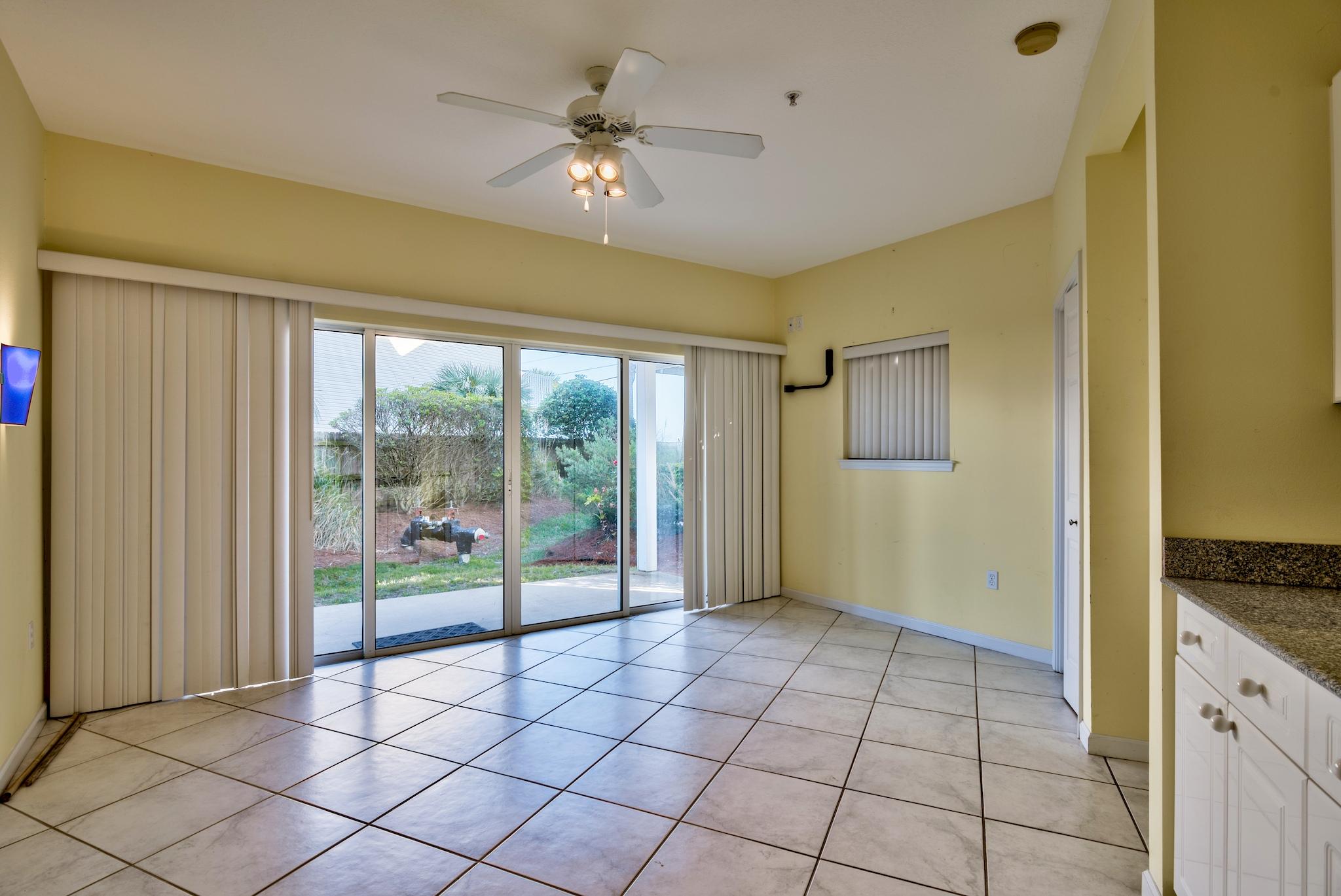 BEACH POINTE T/H - Residential