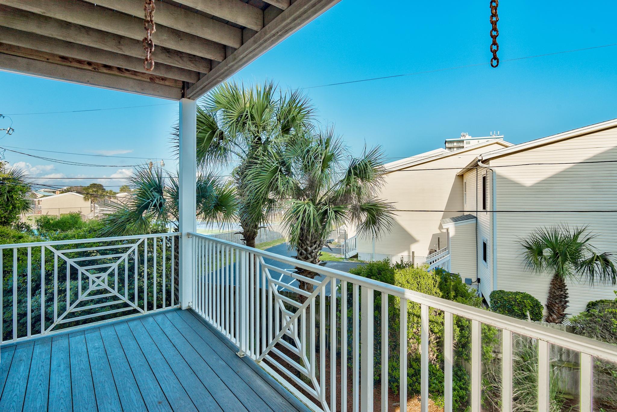 BEACH POINTE T/H - Residential