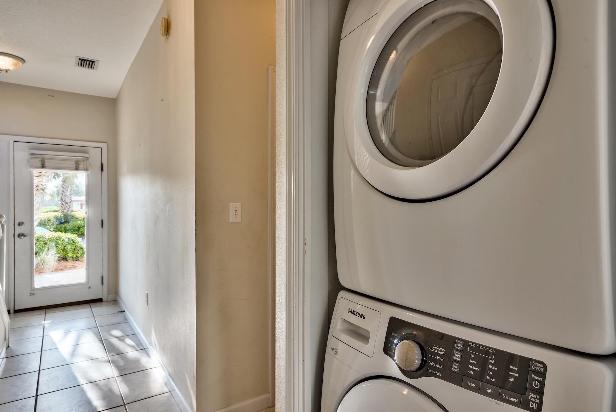 BEACH POINTE T/H - Residential