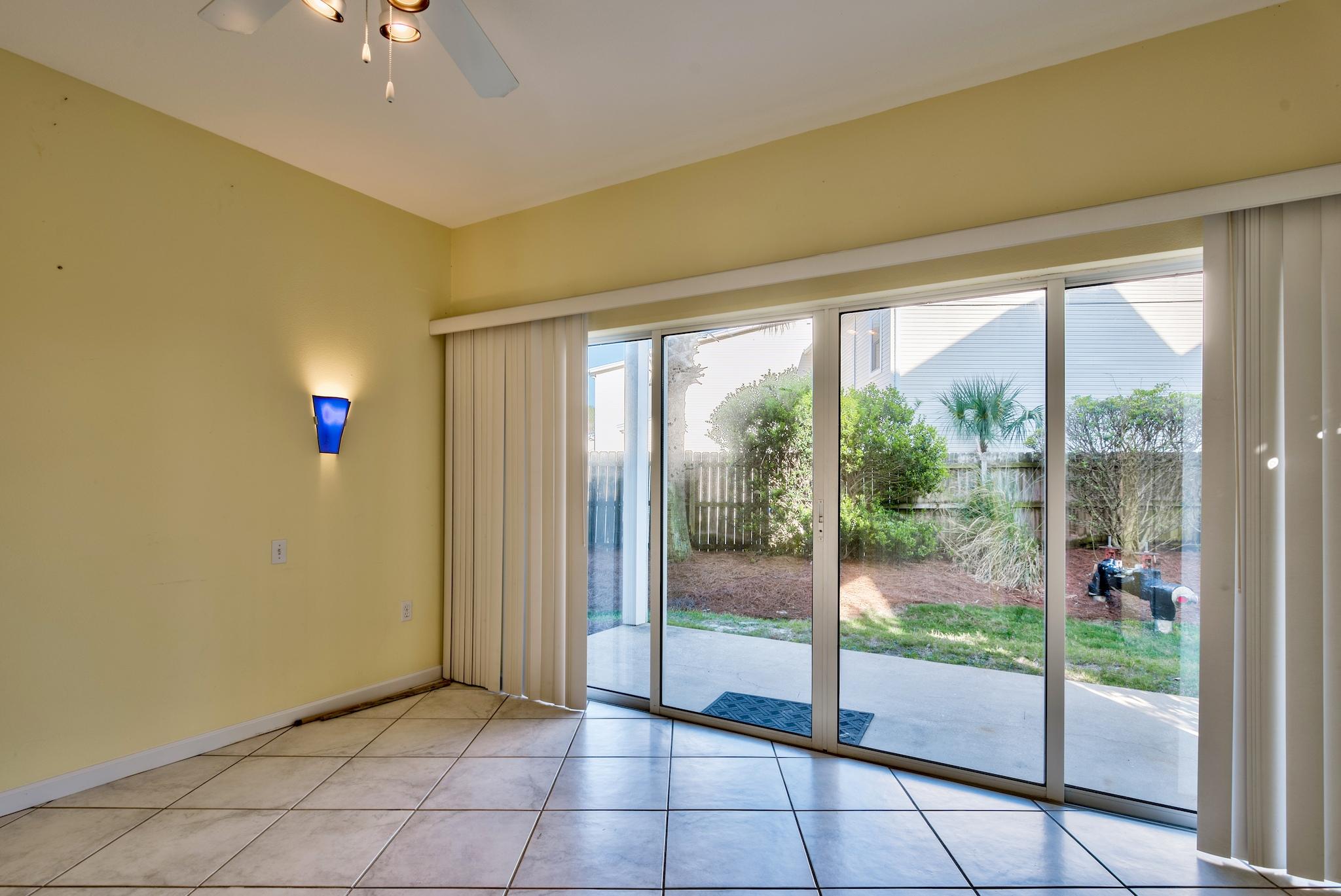 BEACH POINTE T/H - Residential