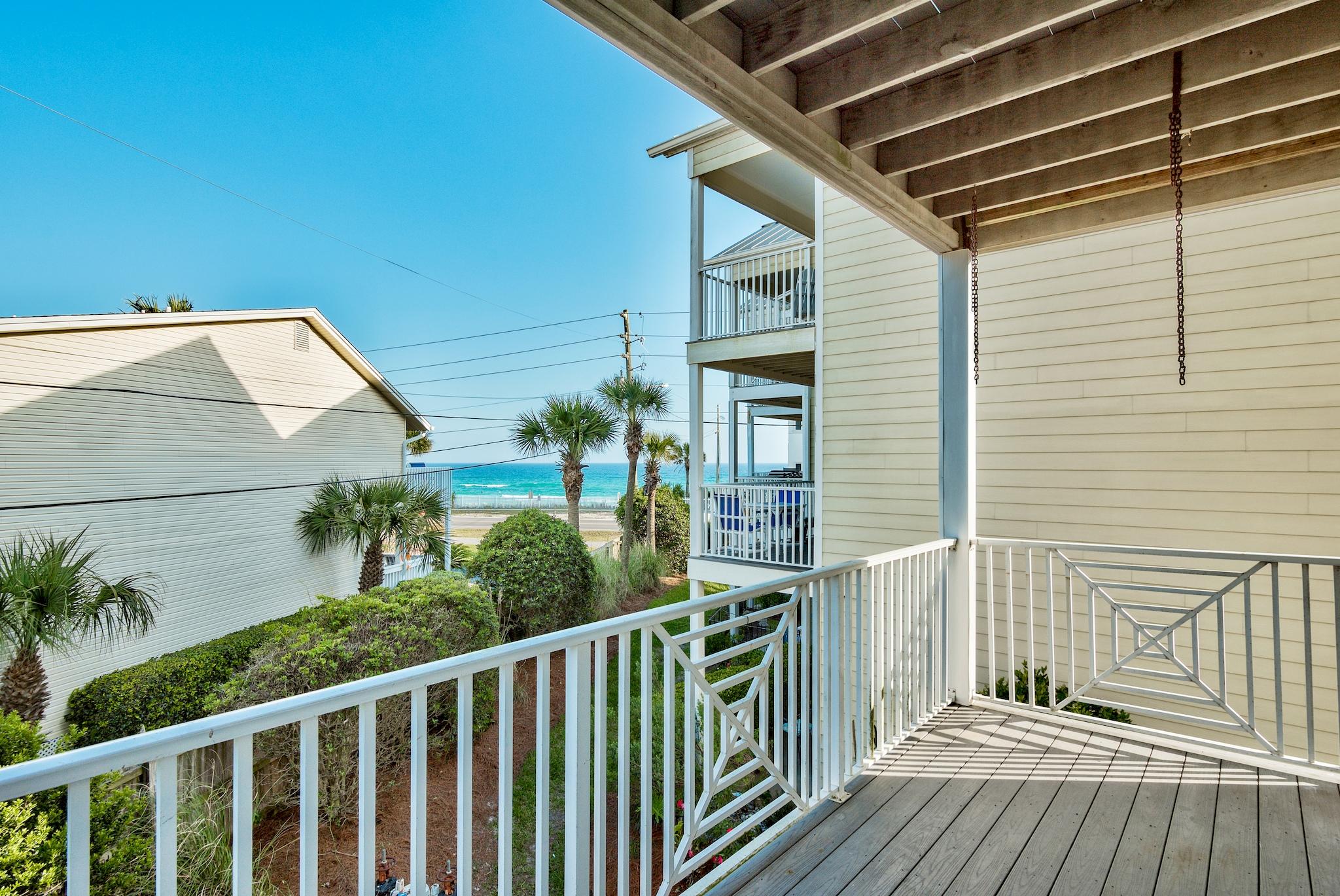 BEACH POINTE T/H - Residential