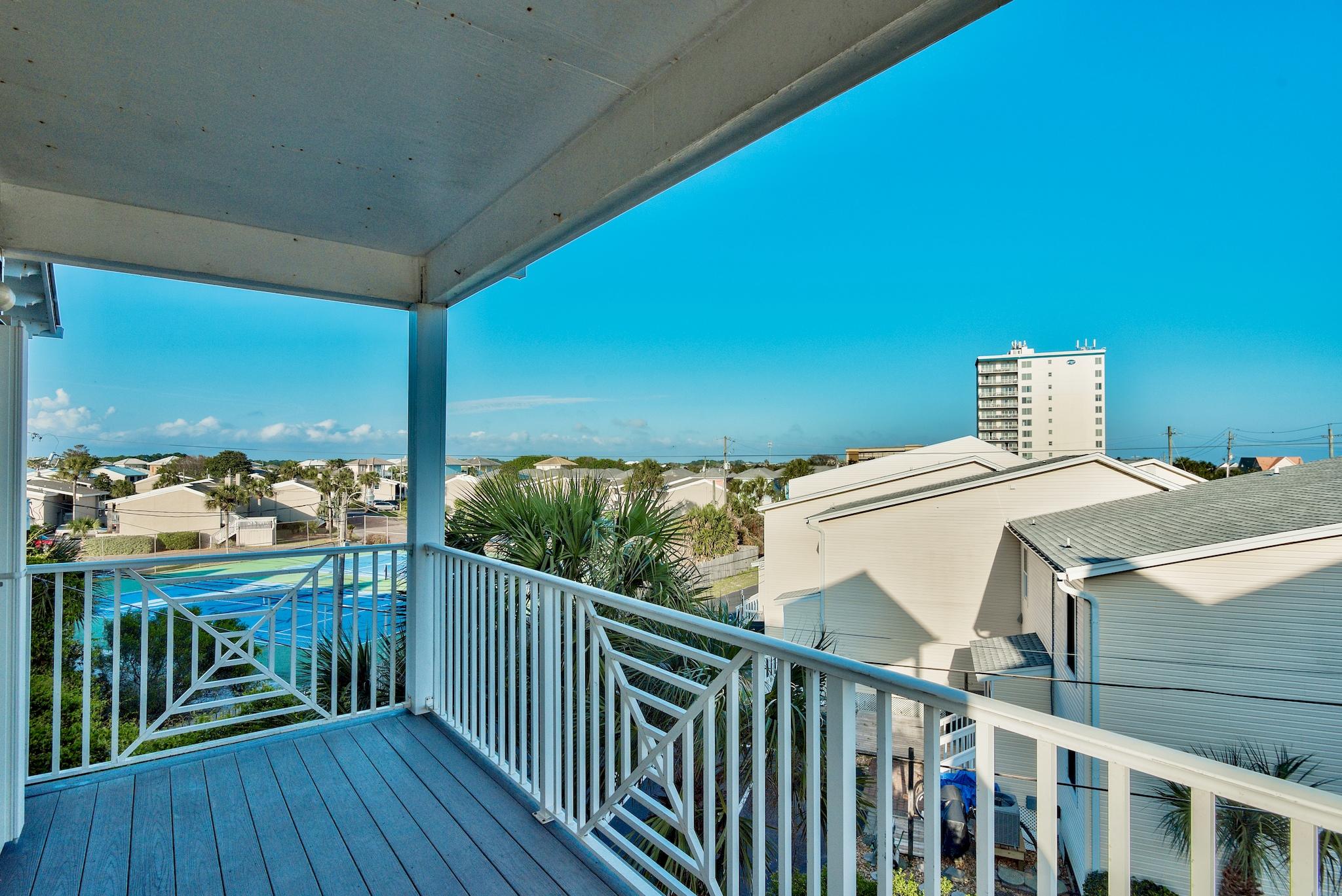 BEACH POINTE T/H - Residential