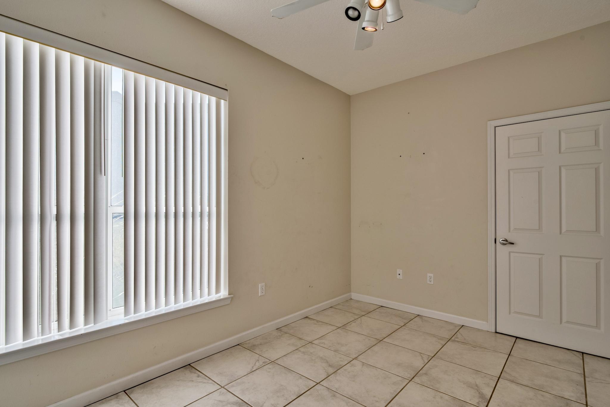 BEACH POINTE T/H - Residential