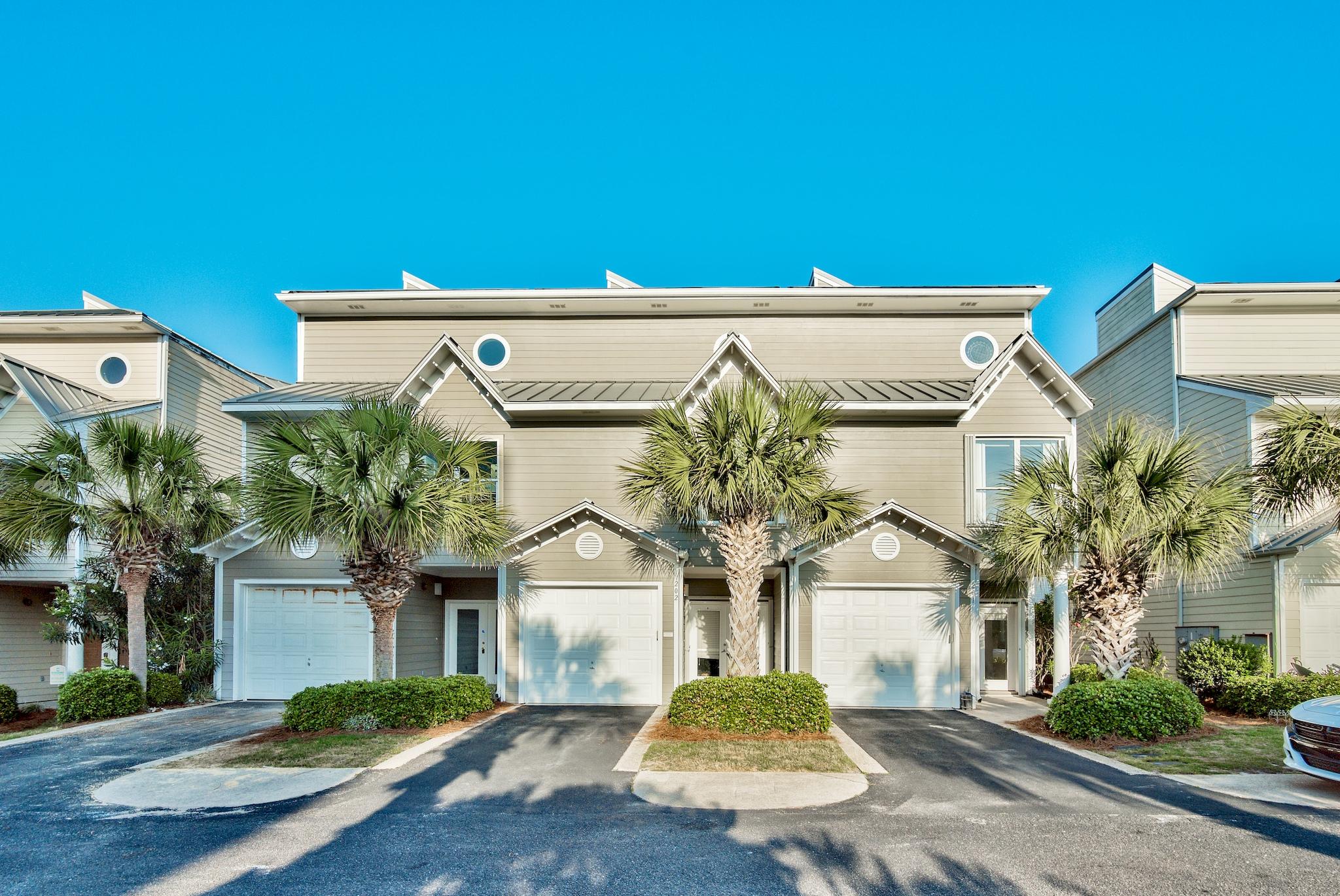 BEACH POINTE T/H - Residential