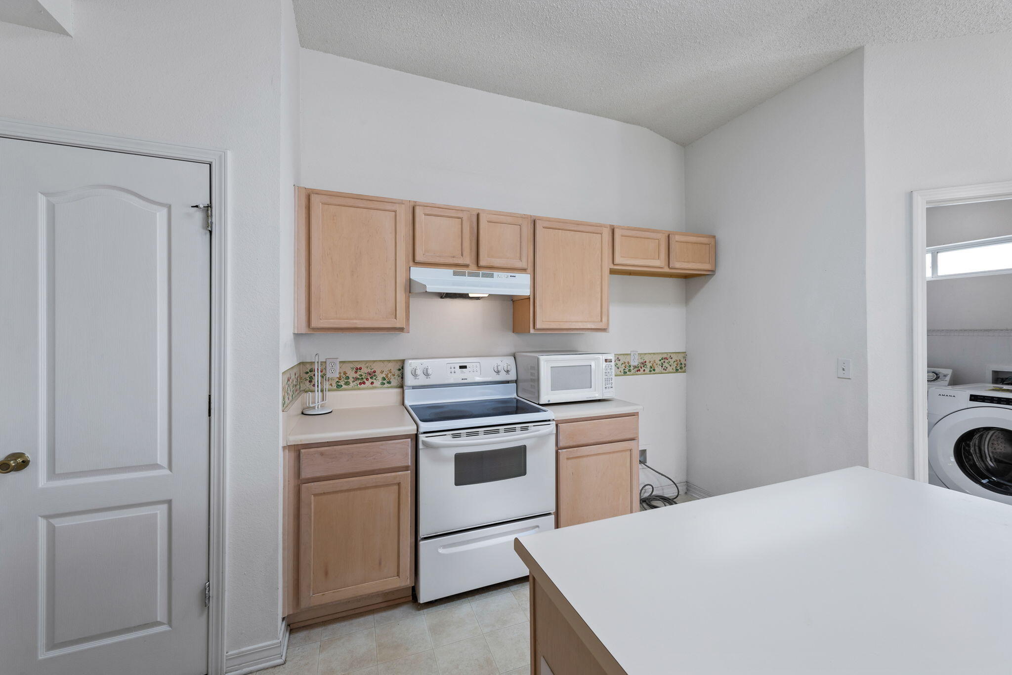 LIGHTHOUSE POINTE - Residential