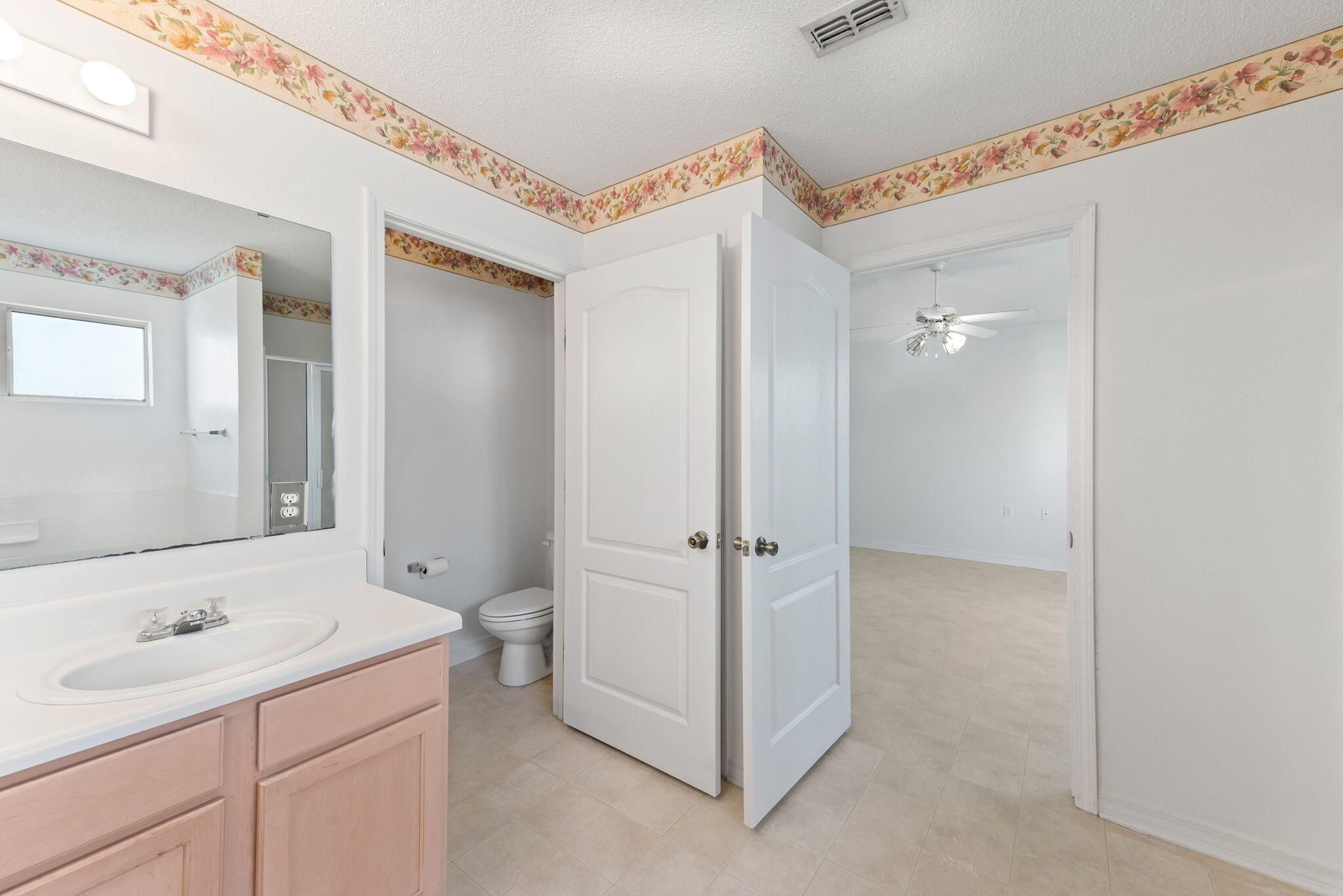 LIGHTHOUSE POINTE - Residential