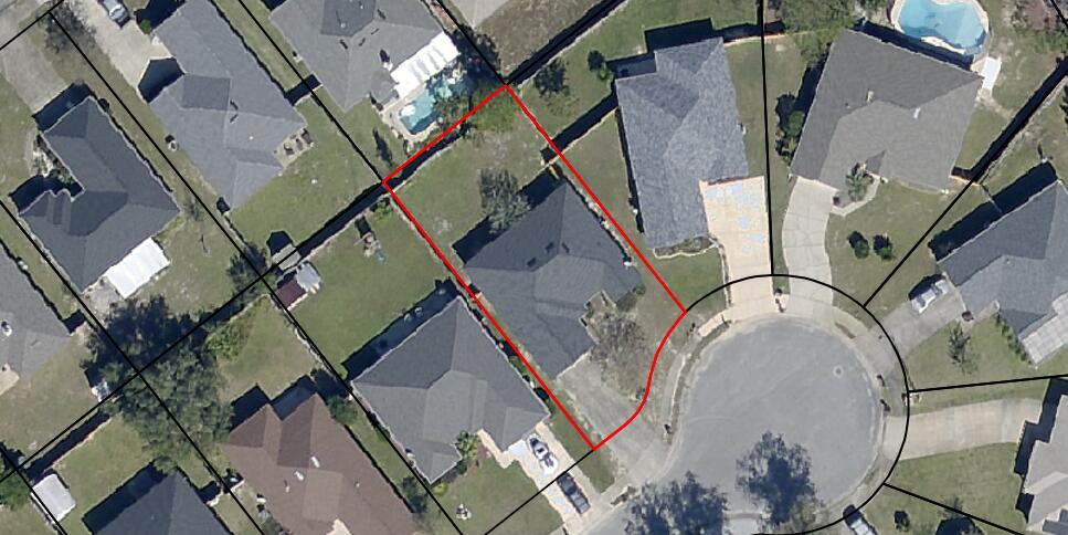 LIGHTHOUSE POINTE - Residential