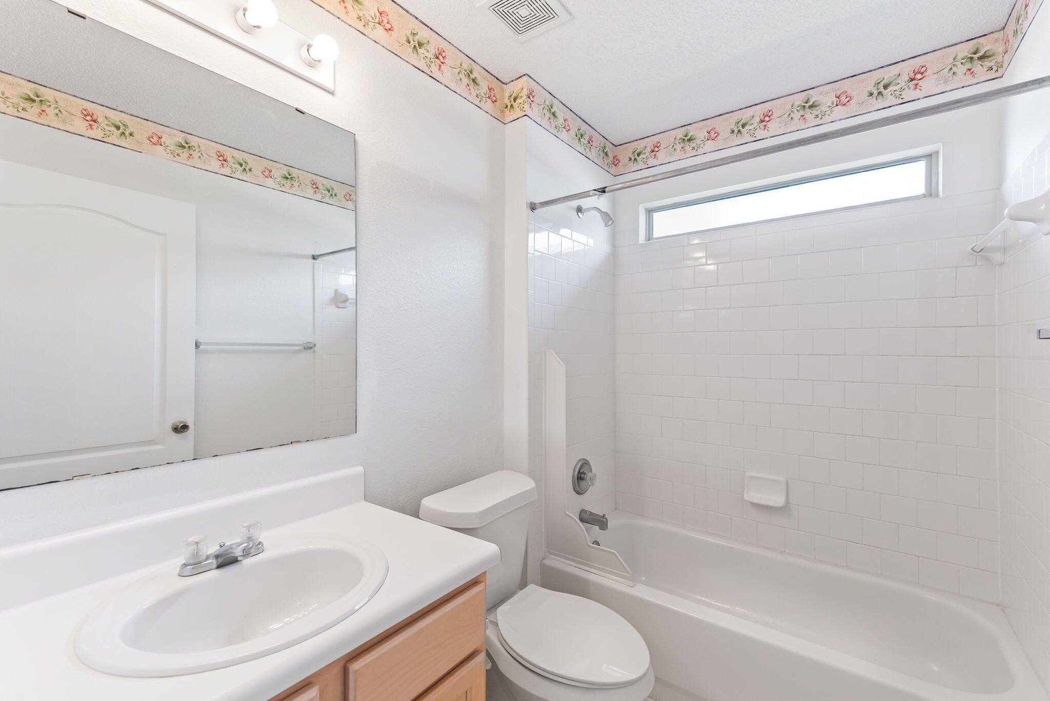 LIGHTHOUSE POINTE - Residential