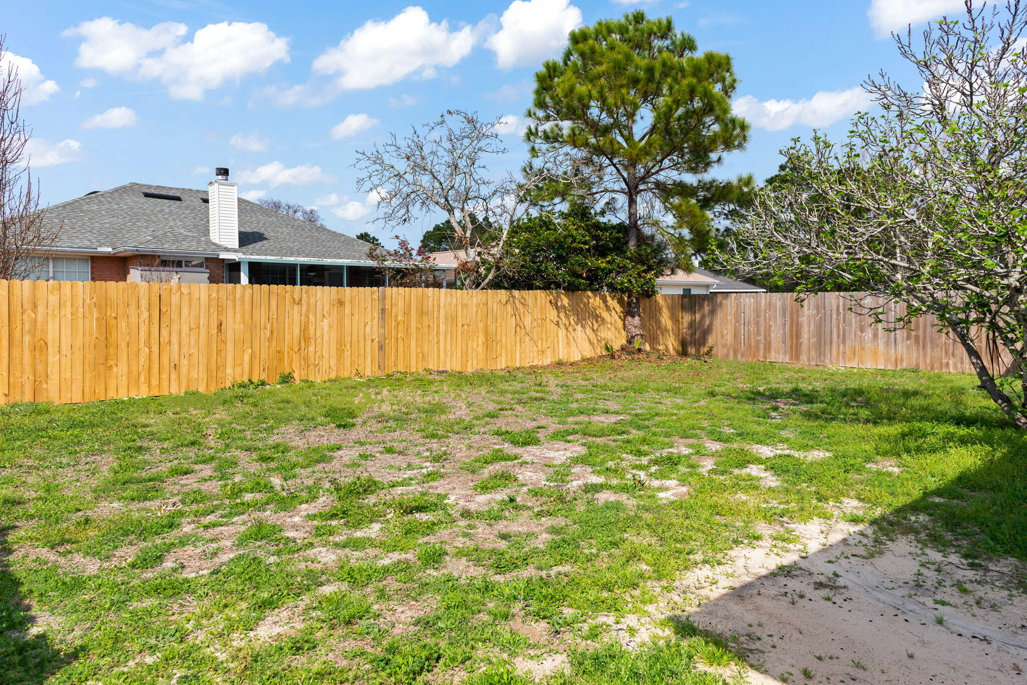 LIGHTHOUSE POINTE - Residential