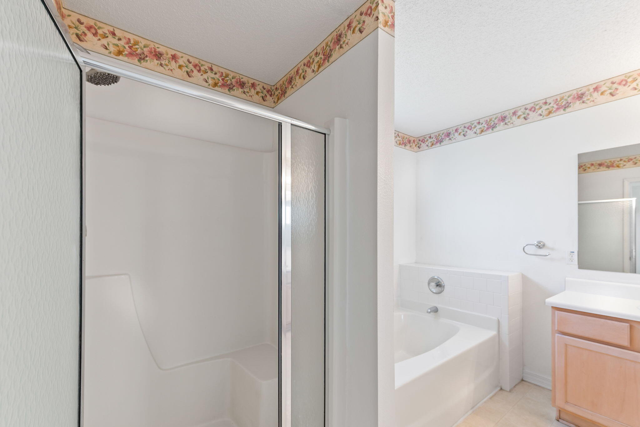 LIGHTHOUSE POINTE - Residential