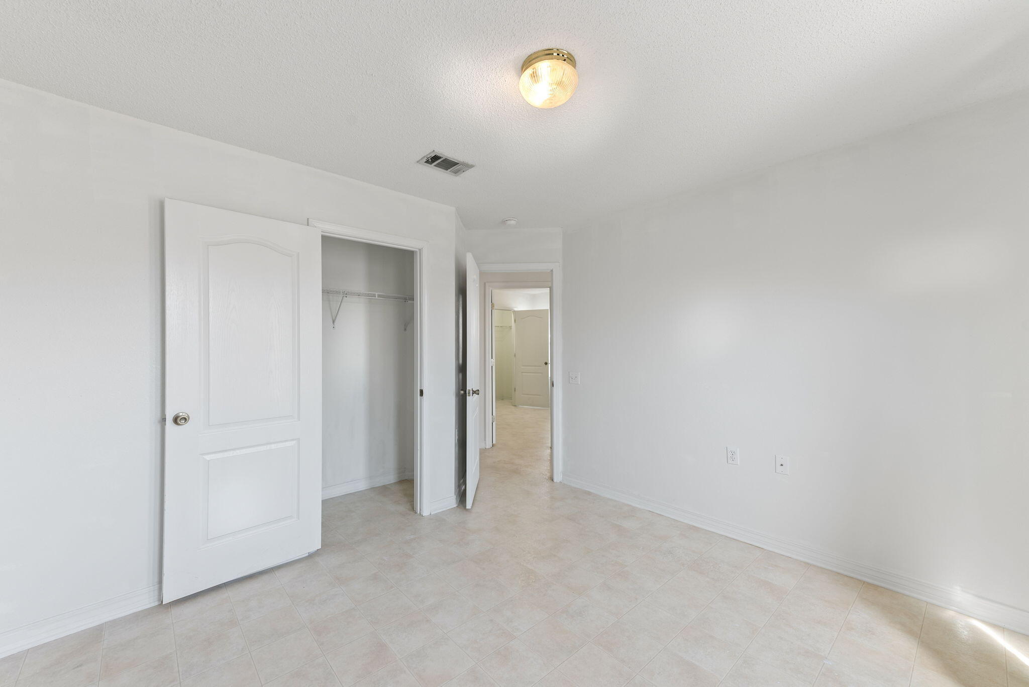 LIGHTHOUSE POINTE - Residential