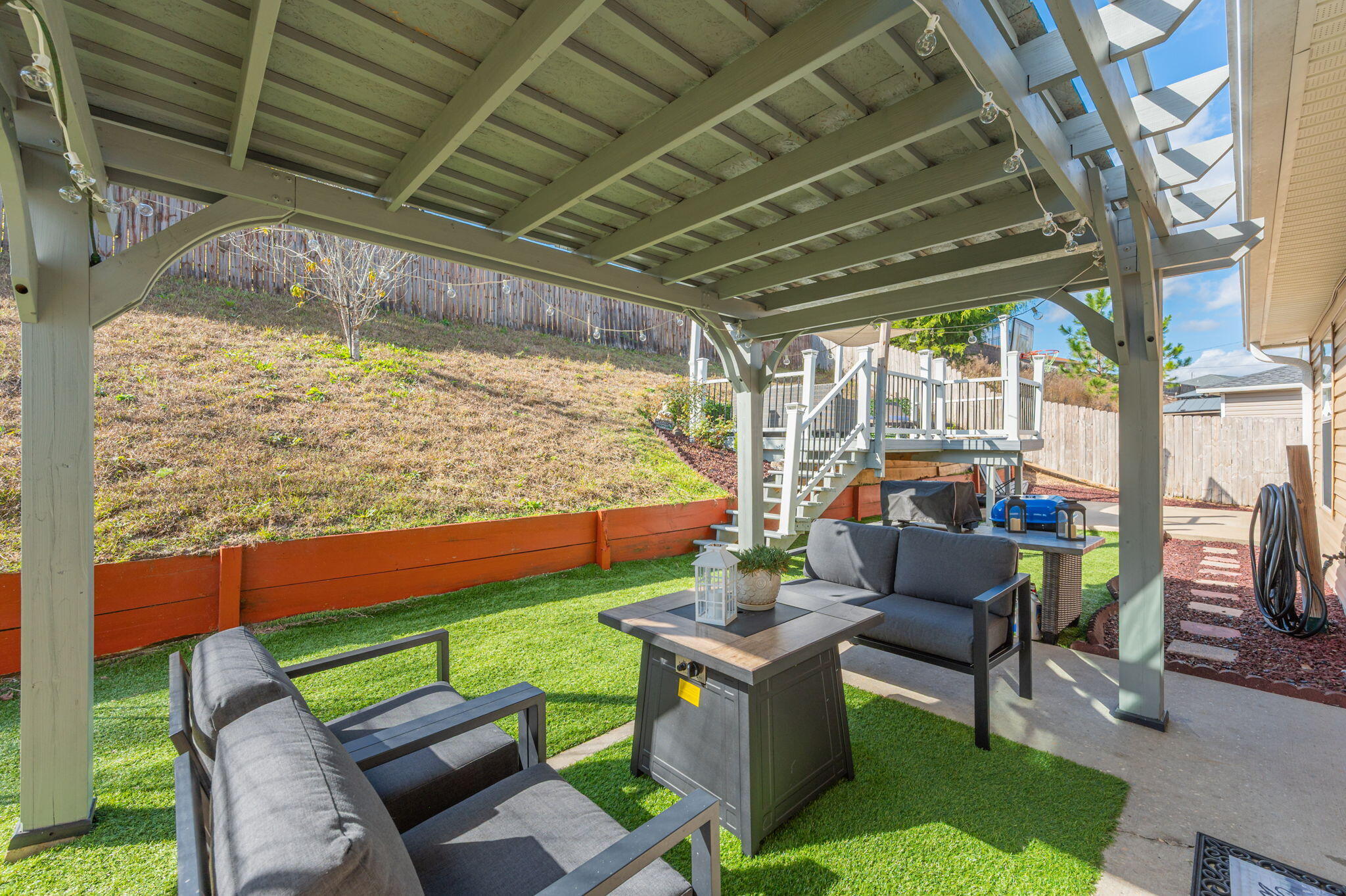 COUNTRYVIEW ESTATES 10TH ADDN - Residential