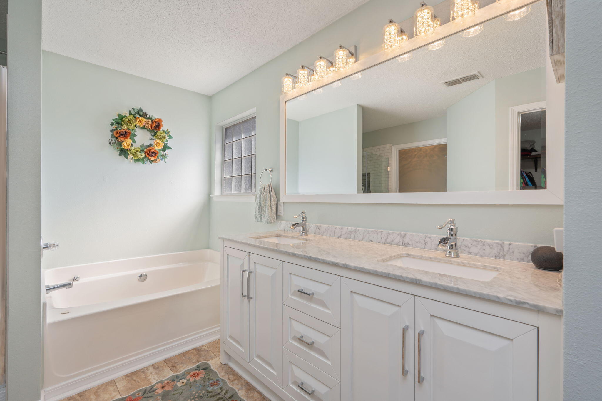 COUNTRYVIEW ESTATES 10TH ADDN - Residential