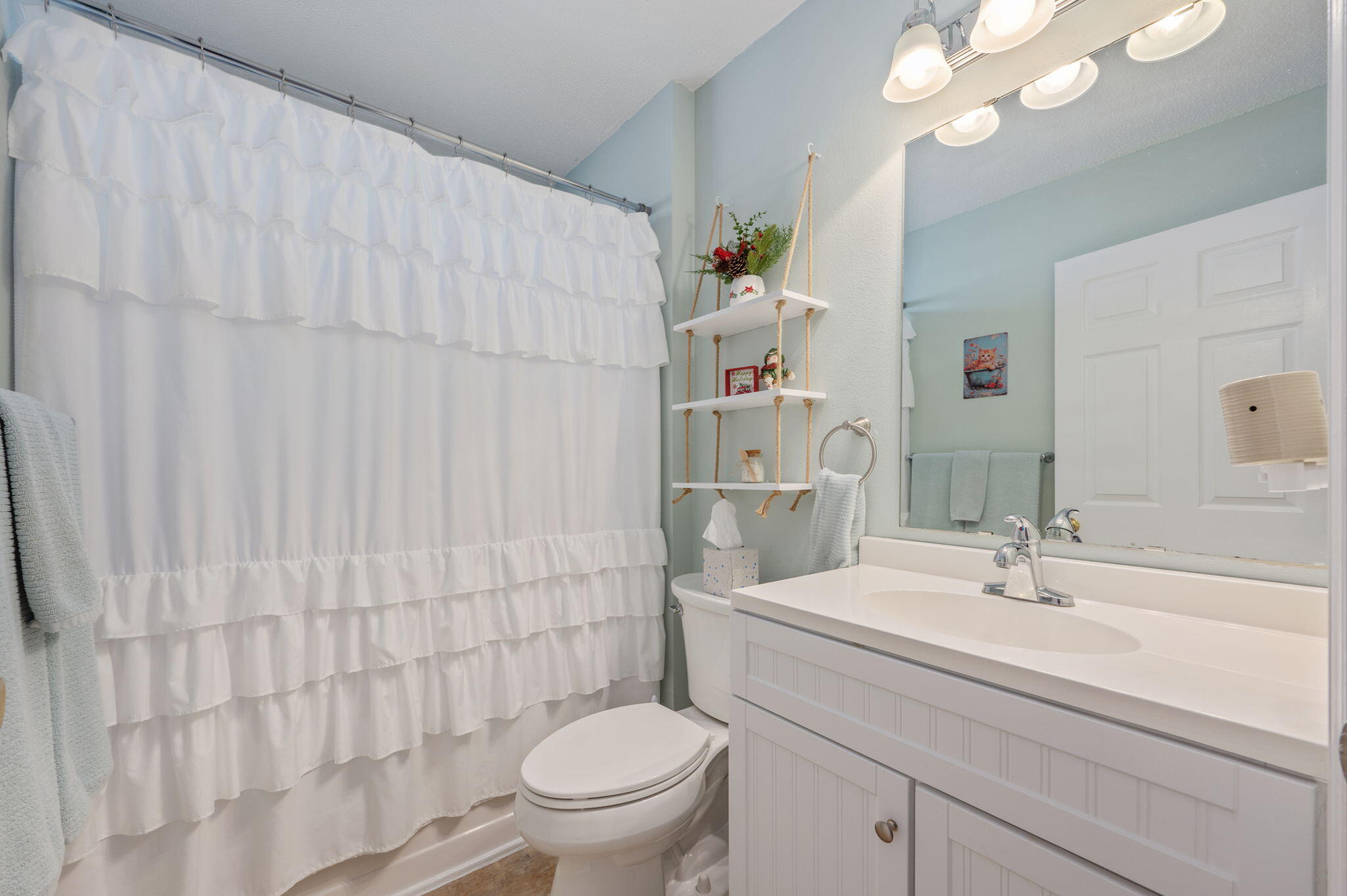 COUNTRYVIEW ESTATES 10TH ADDN - Residential