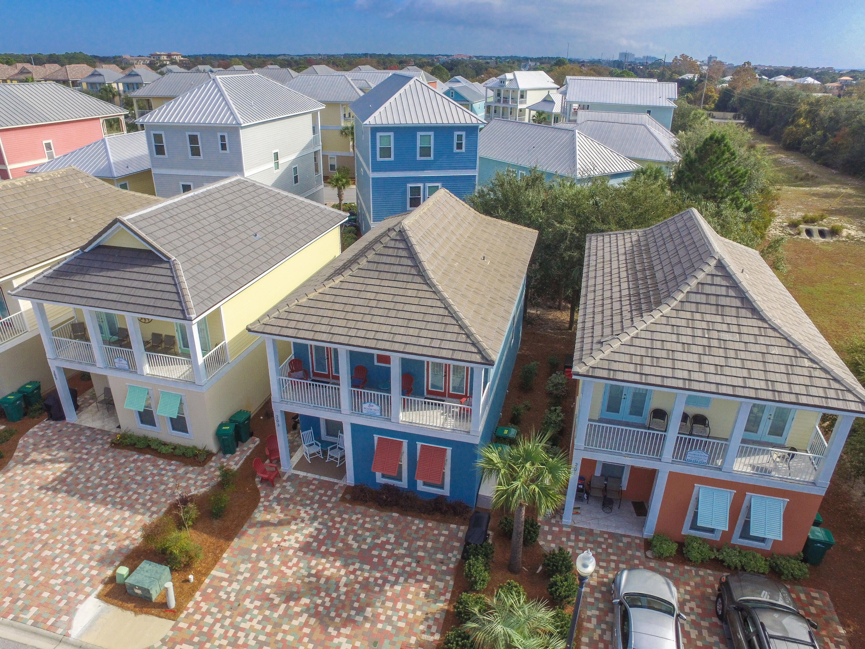 VILLAGES OF CRYSTAL BEACH - Residential