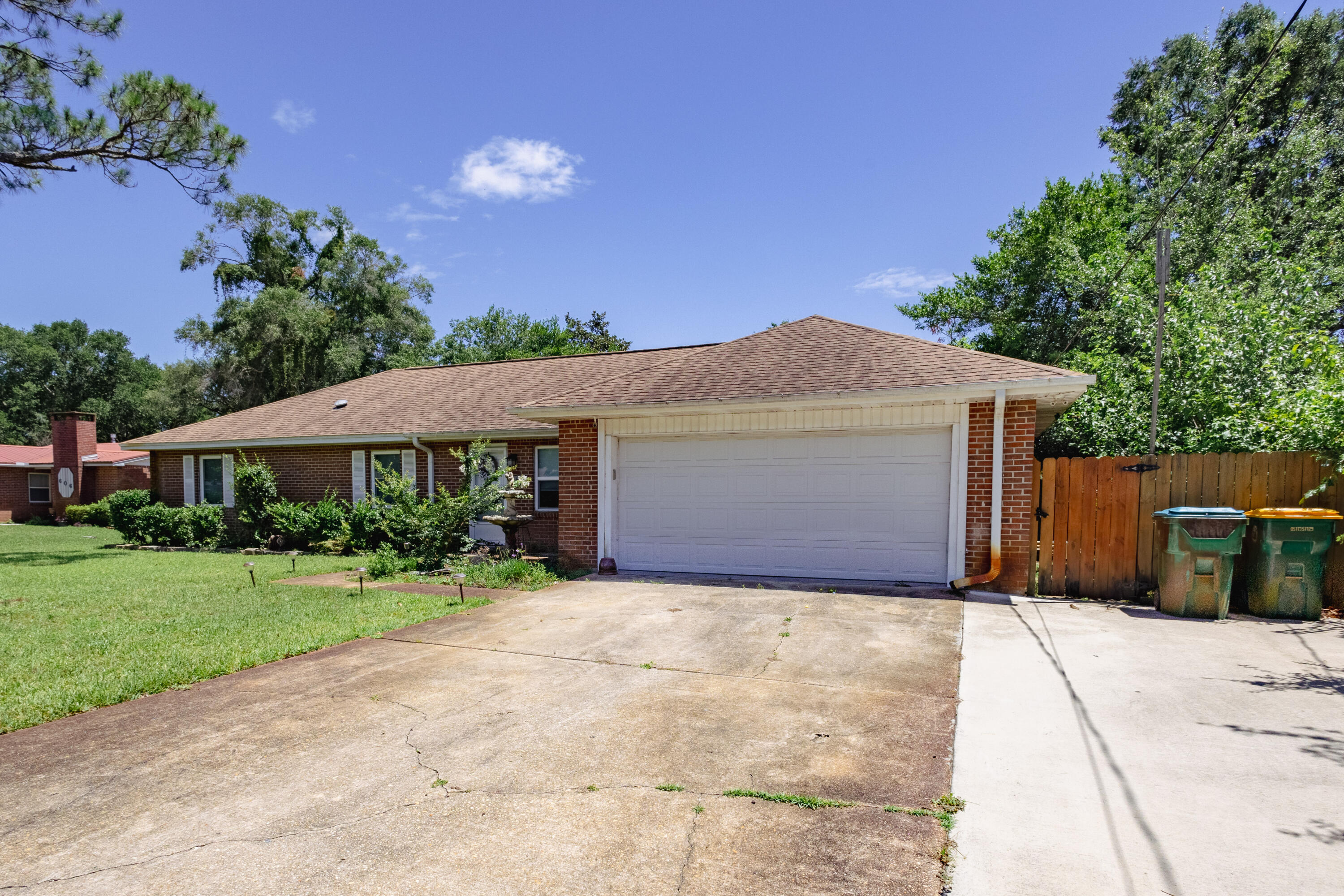 MID PINES - Residential