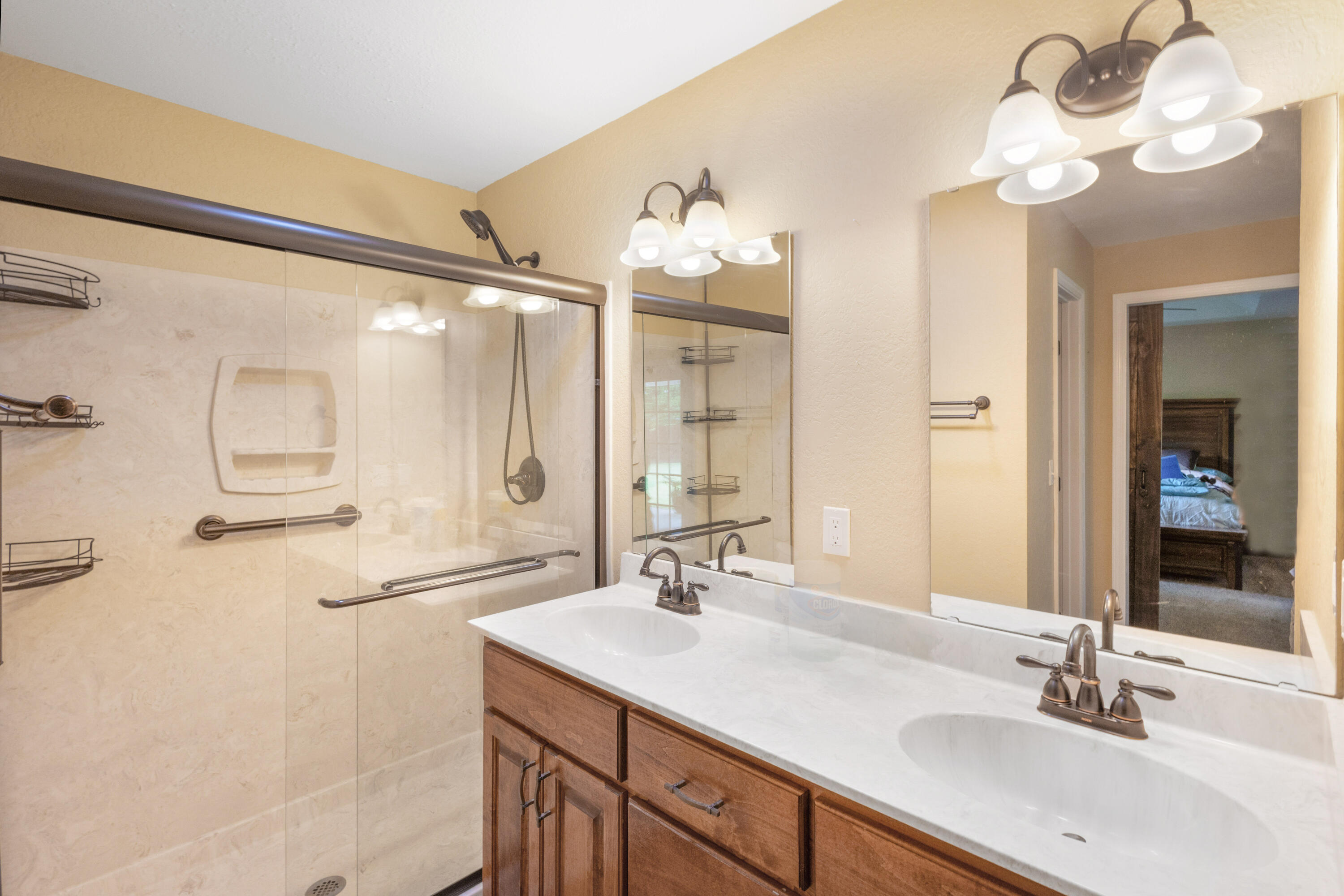 MID PINES - Residential