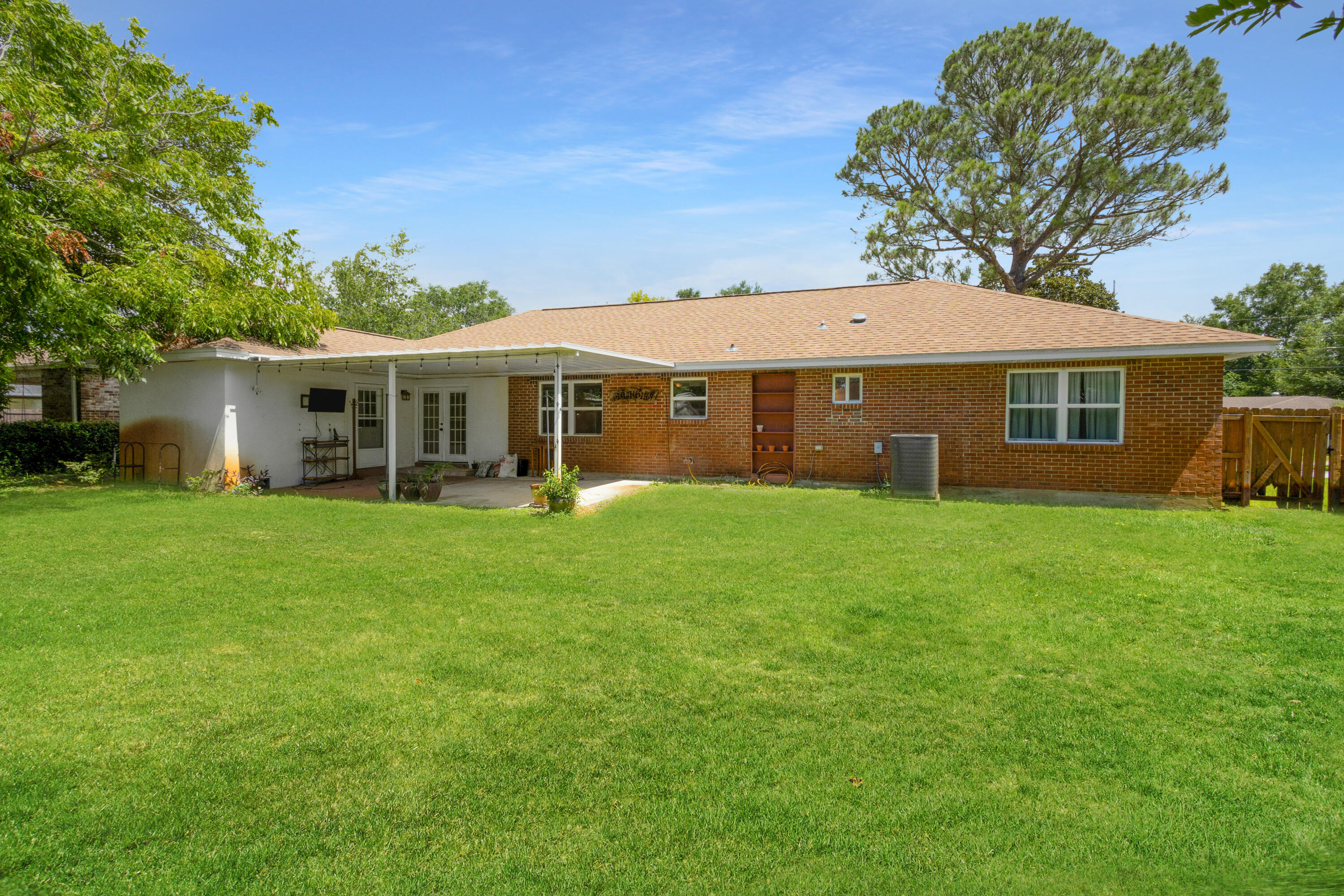 MID PINES - Residential