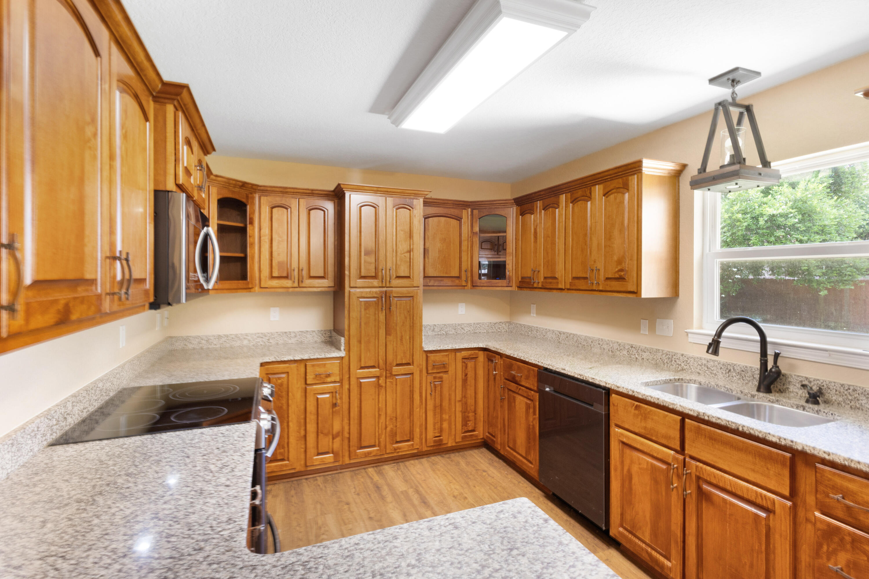 MID PINES - Residential
