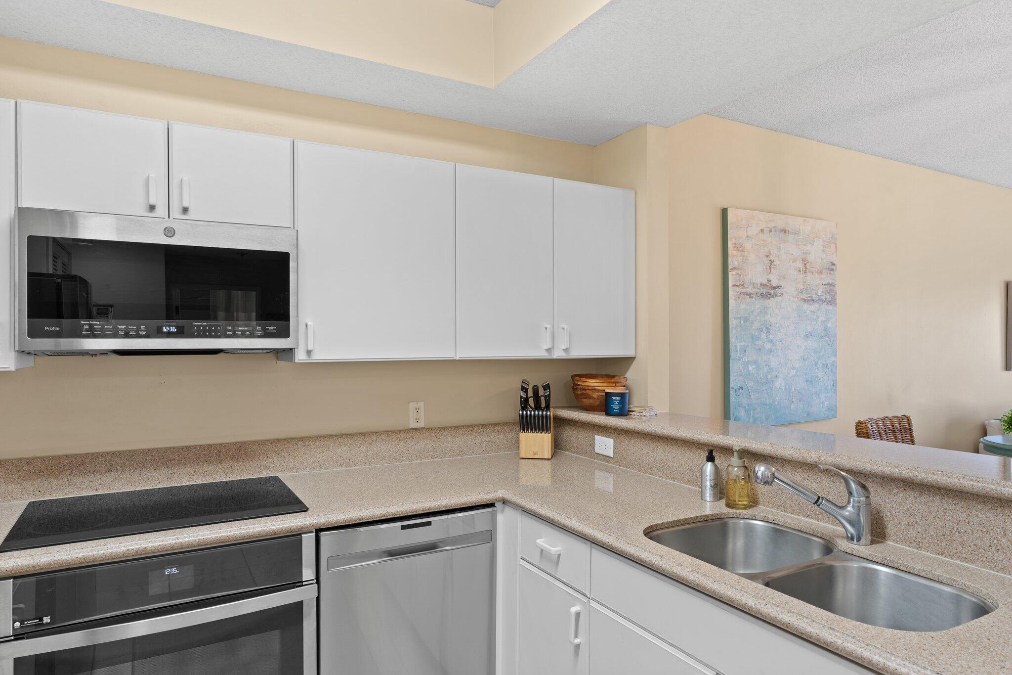 SUMMIT AT TOPS'L (THE) - Residential