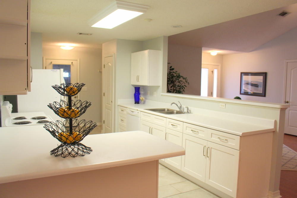 EMERALD OAKS T/H . - Residential