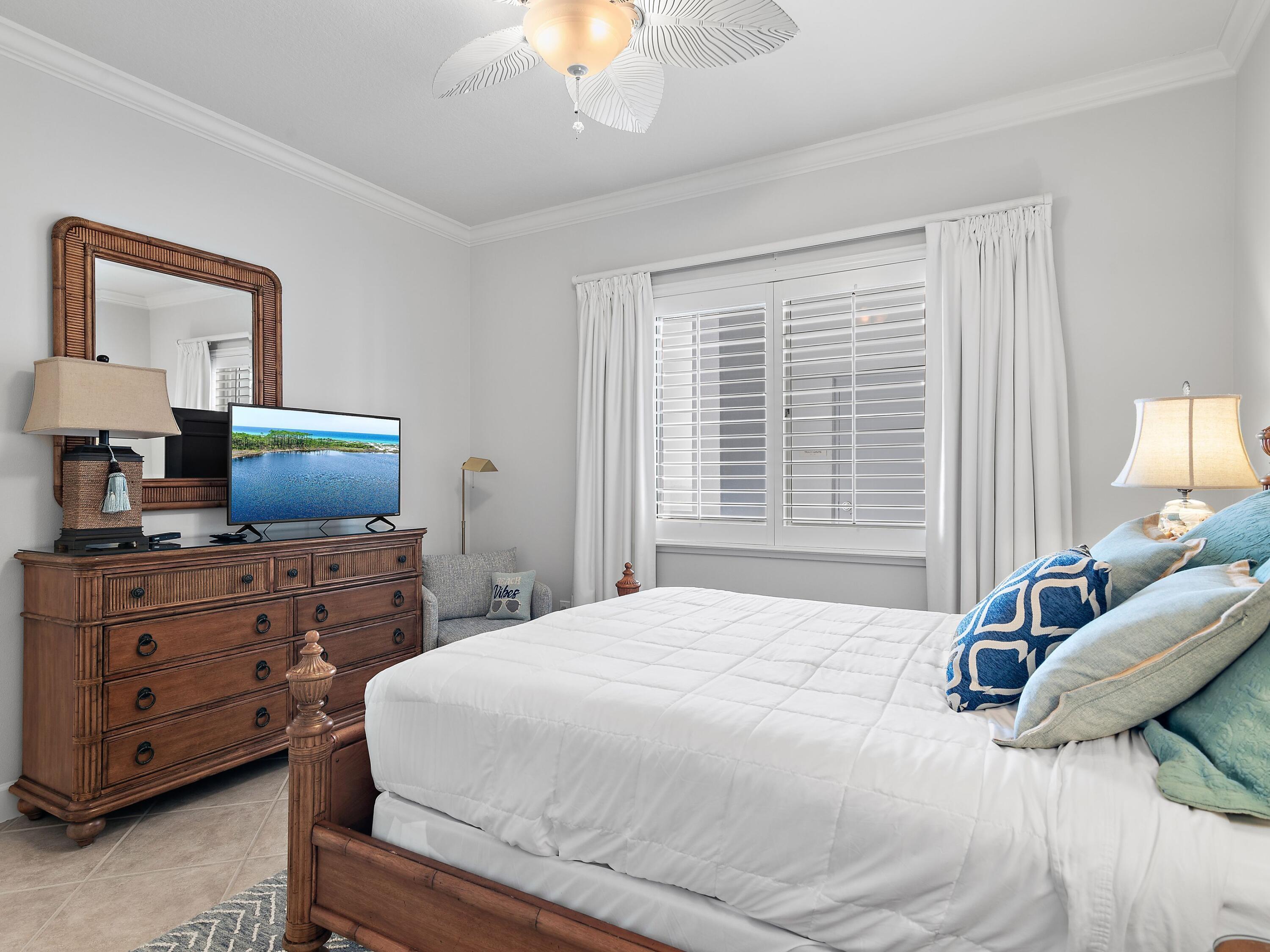 HARBOR LANDING - Residential