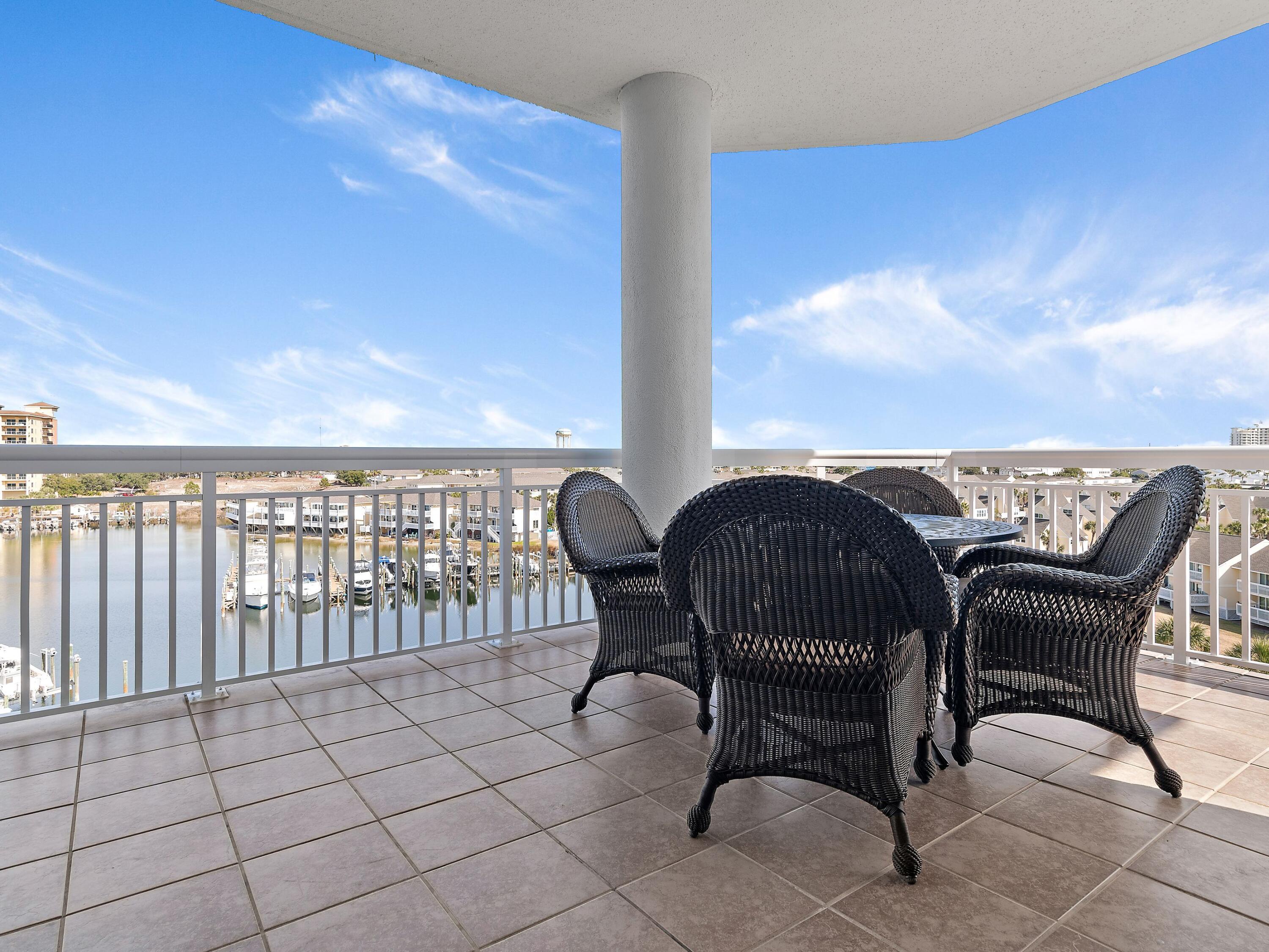 HARBOR LANDING - Residential