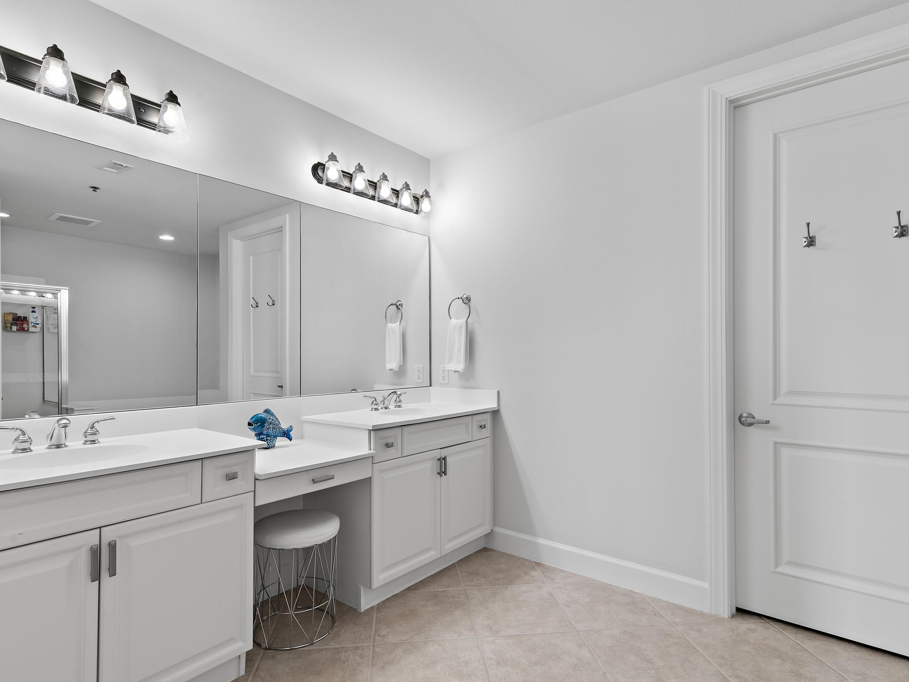 HARBOR LANDING - Residential