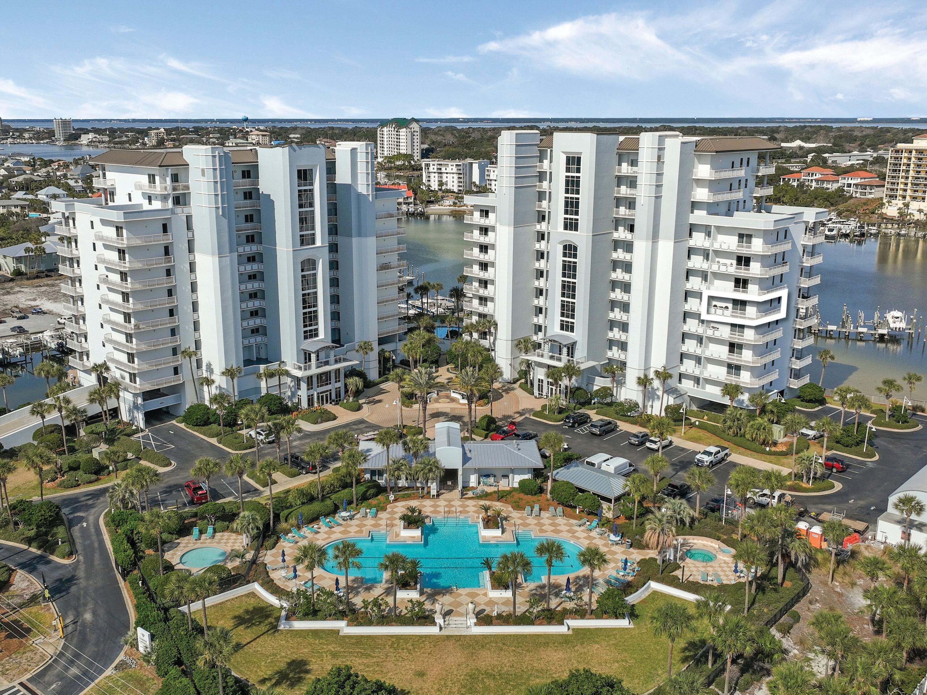 HARBOR LANDING - Residential