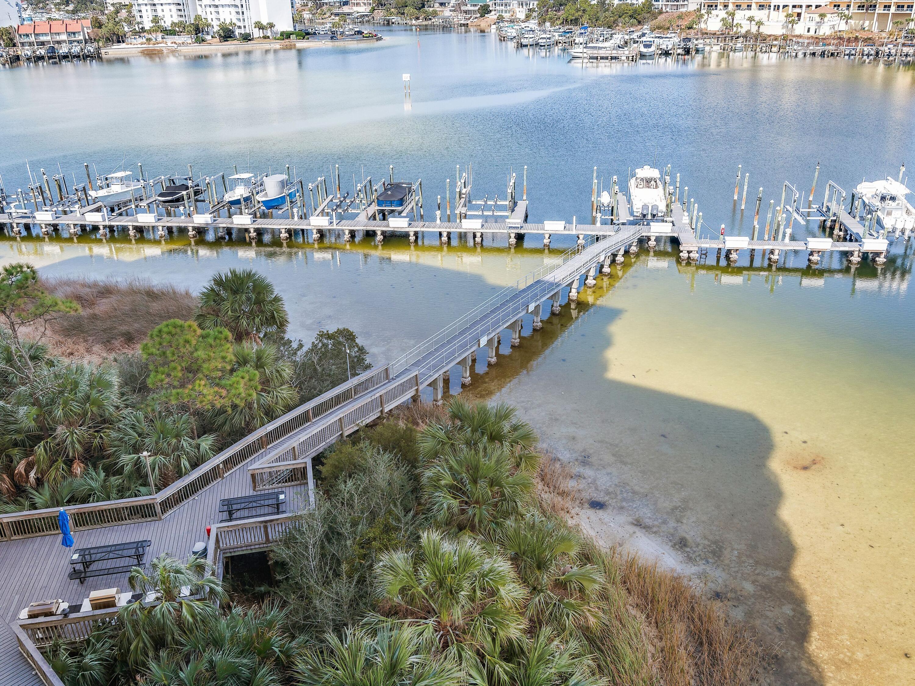 HARBOR LANDING - Residential