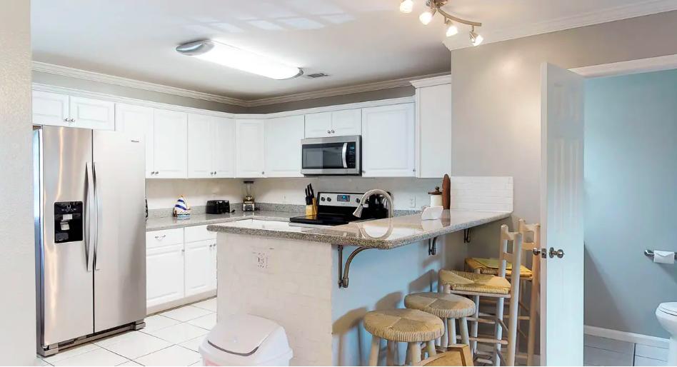 WOODLAND SHORES T/H PH 5 - Residential