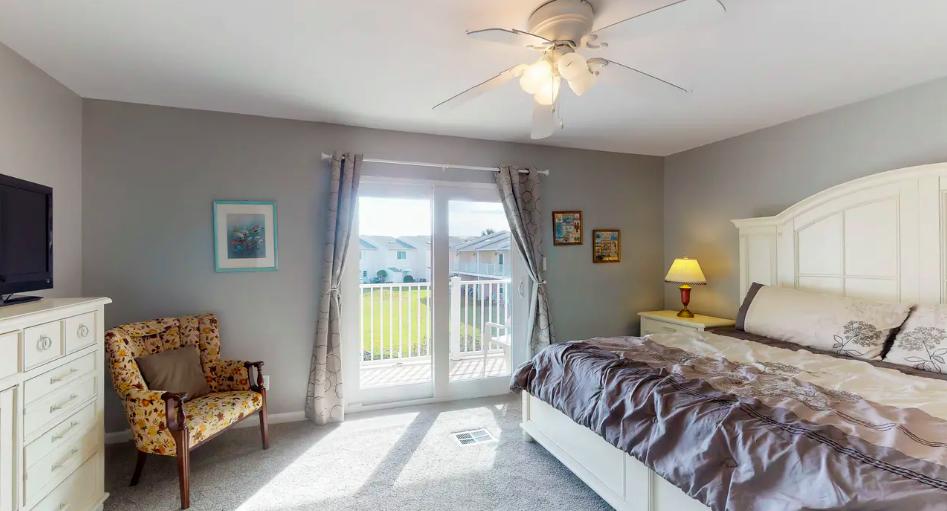 WOODLAND SHORES T/H PH 5 - Residential