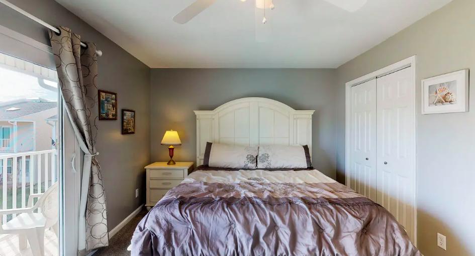 WOODLAND SHORES T/H PH 5 - Residential