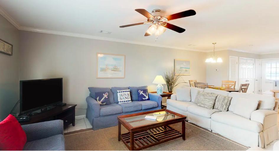 WOODLAND SHORES T/H PH 5 - Residential